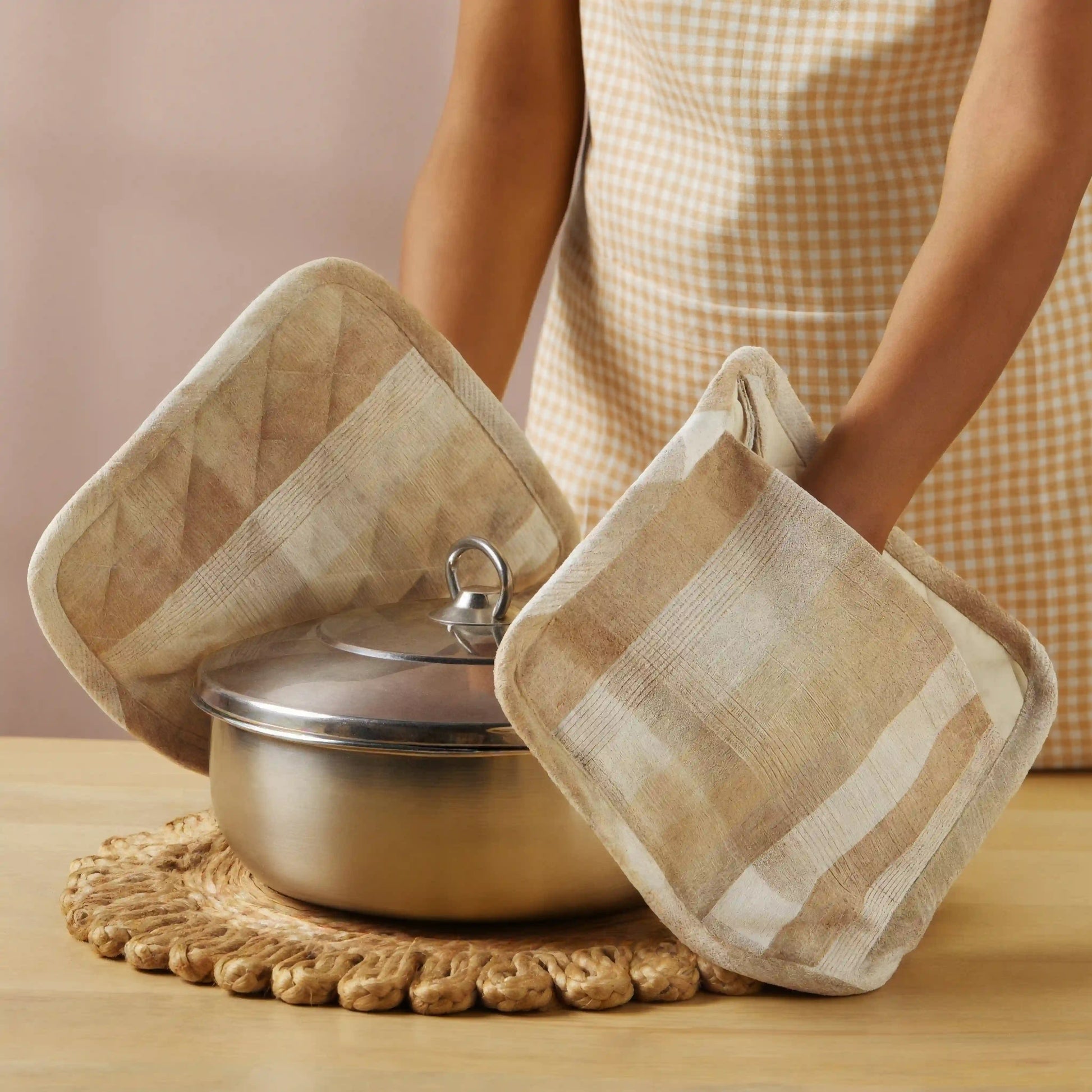 Kaleida Pot Holder Ochre Origins / Pot Holder (18cm x 30cm)