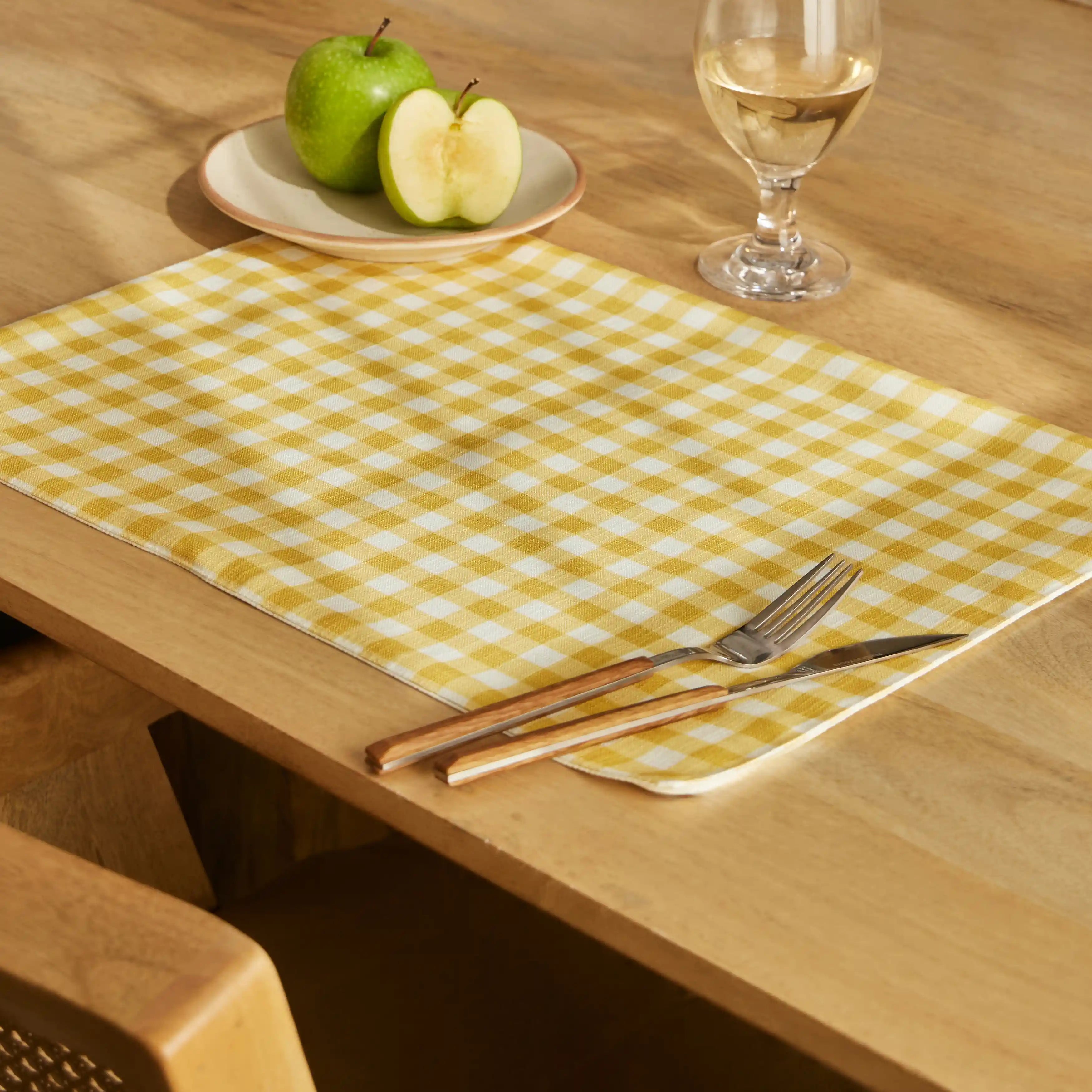 Nonna's Home 100% Polyester Table Placemat Set Big Turmeric Gingham / 6 Piece Set