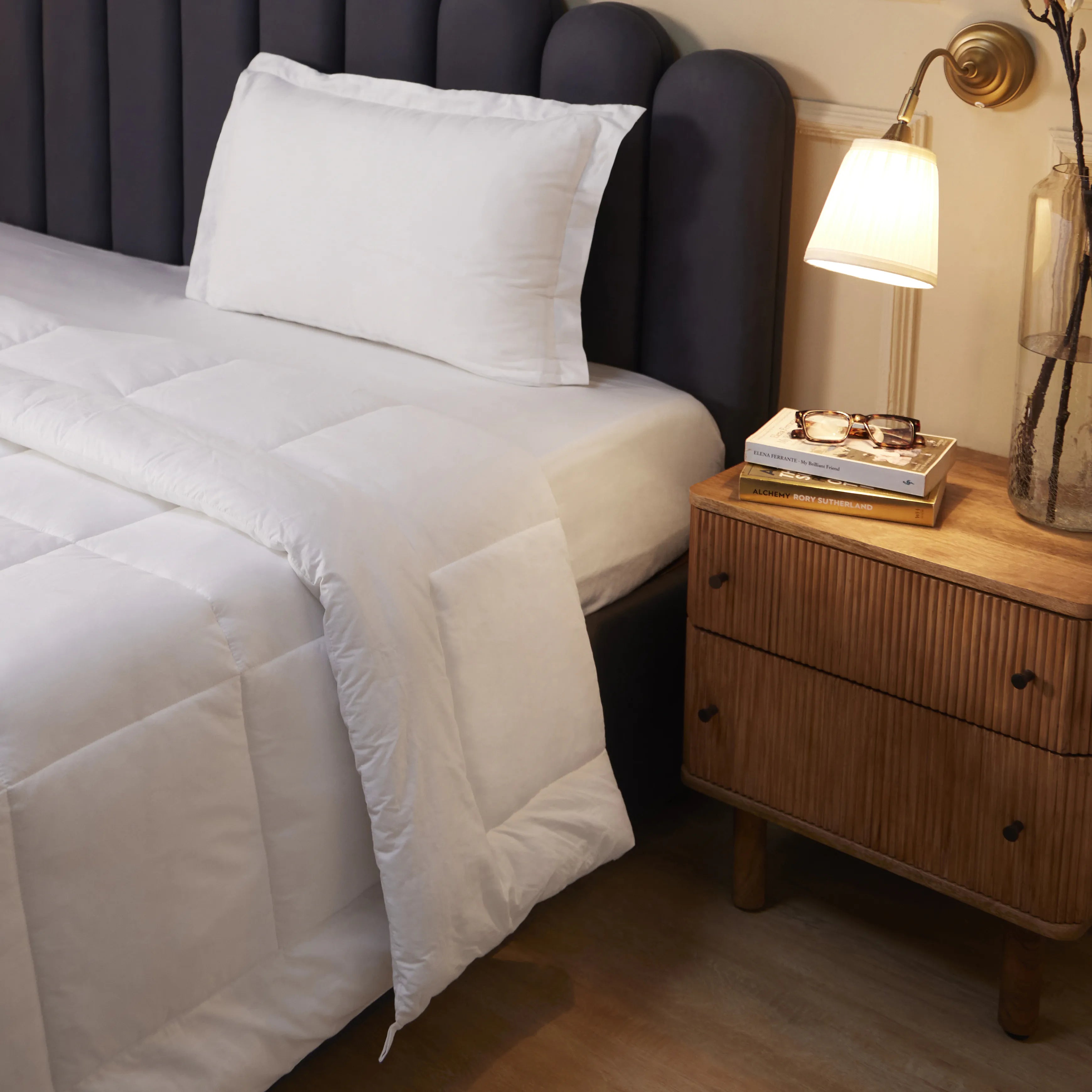 Quadra White Solid Dyed Duvet Filler White / Duvet Filler (1.50m x 2.24m)