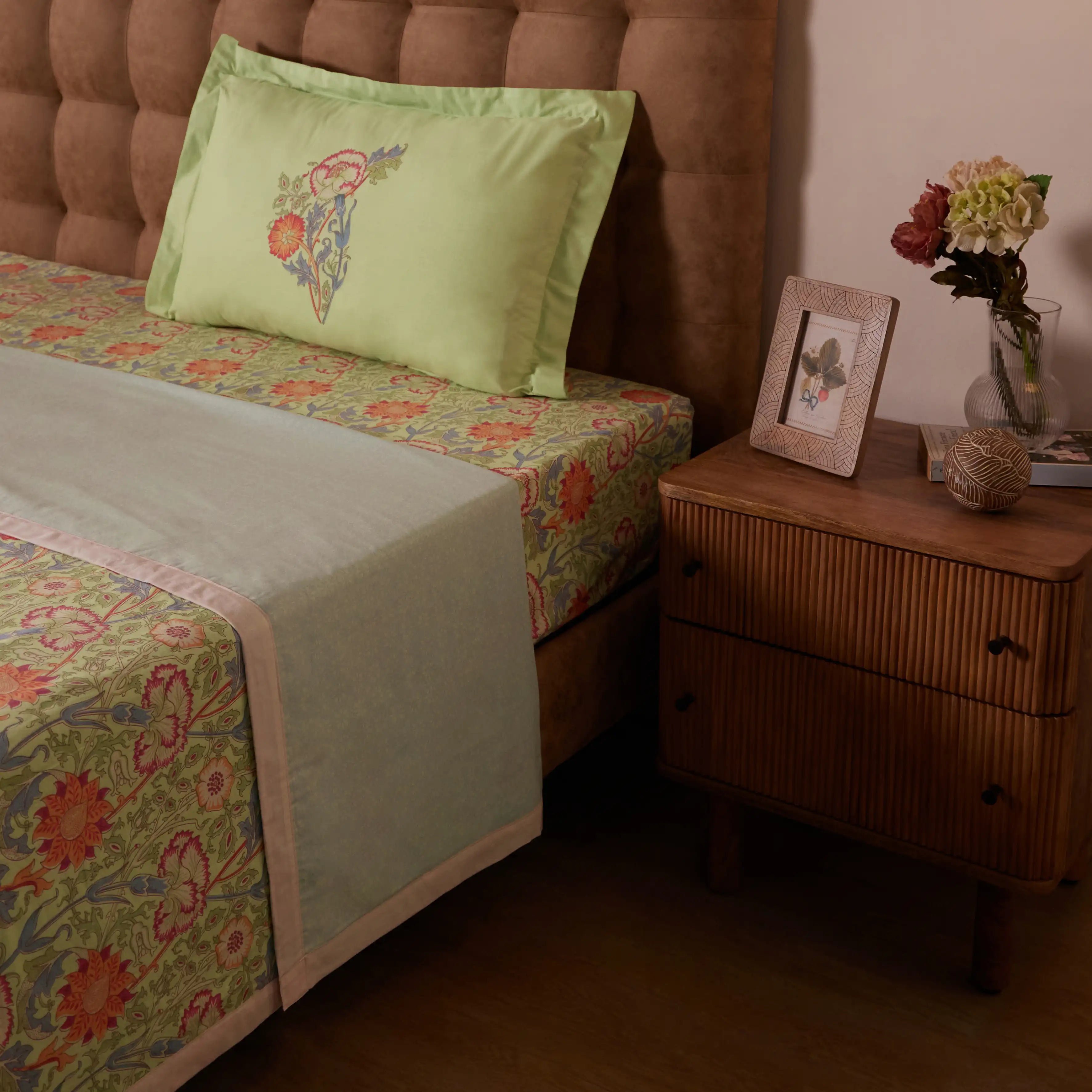 Chippa Lane | Contemporary Indian Print Design Reversible Dohar with Super Soft Flannel Layering-Green Green / Single