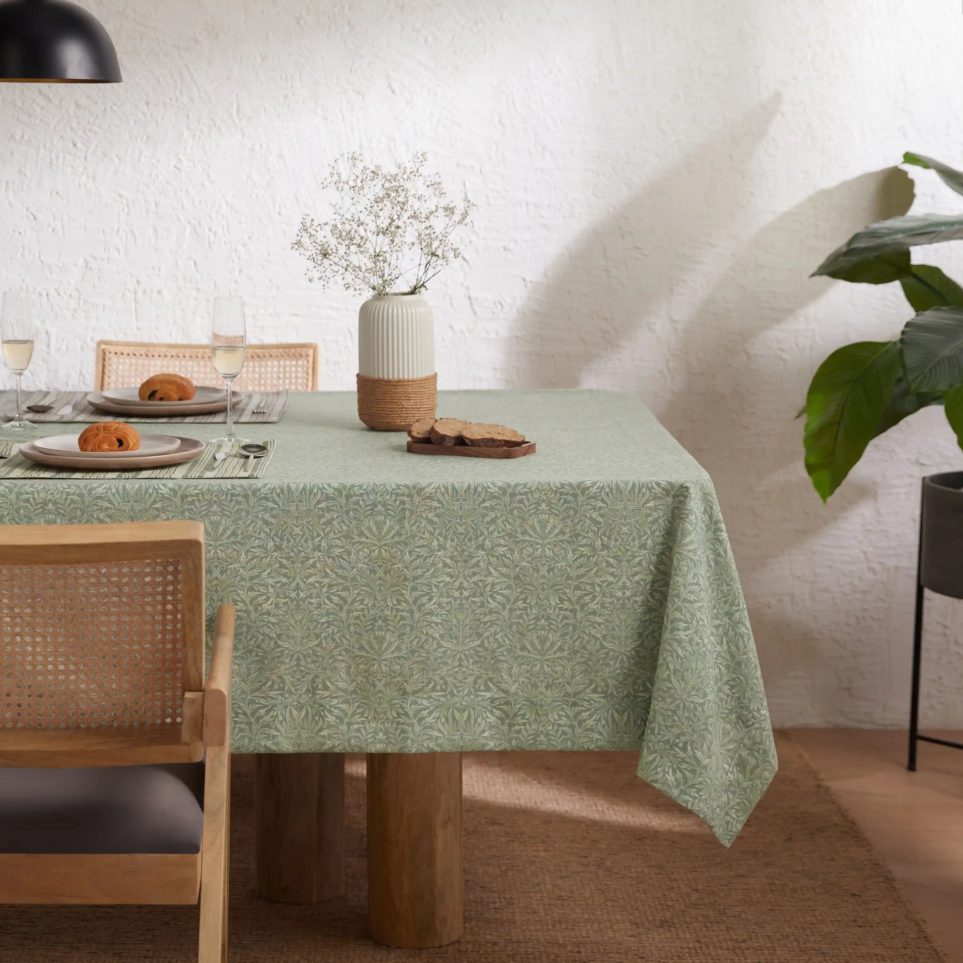 Kaleida Cotton-Polyester Blend Table Cloth Thyme Therapy-Floral / Table Cloth (150cm x 200cm)