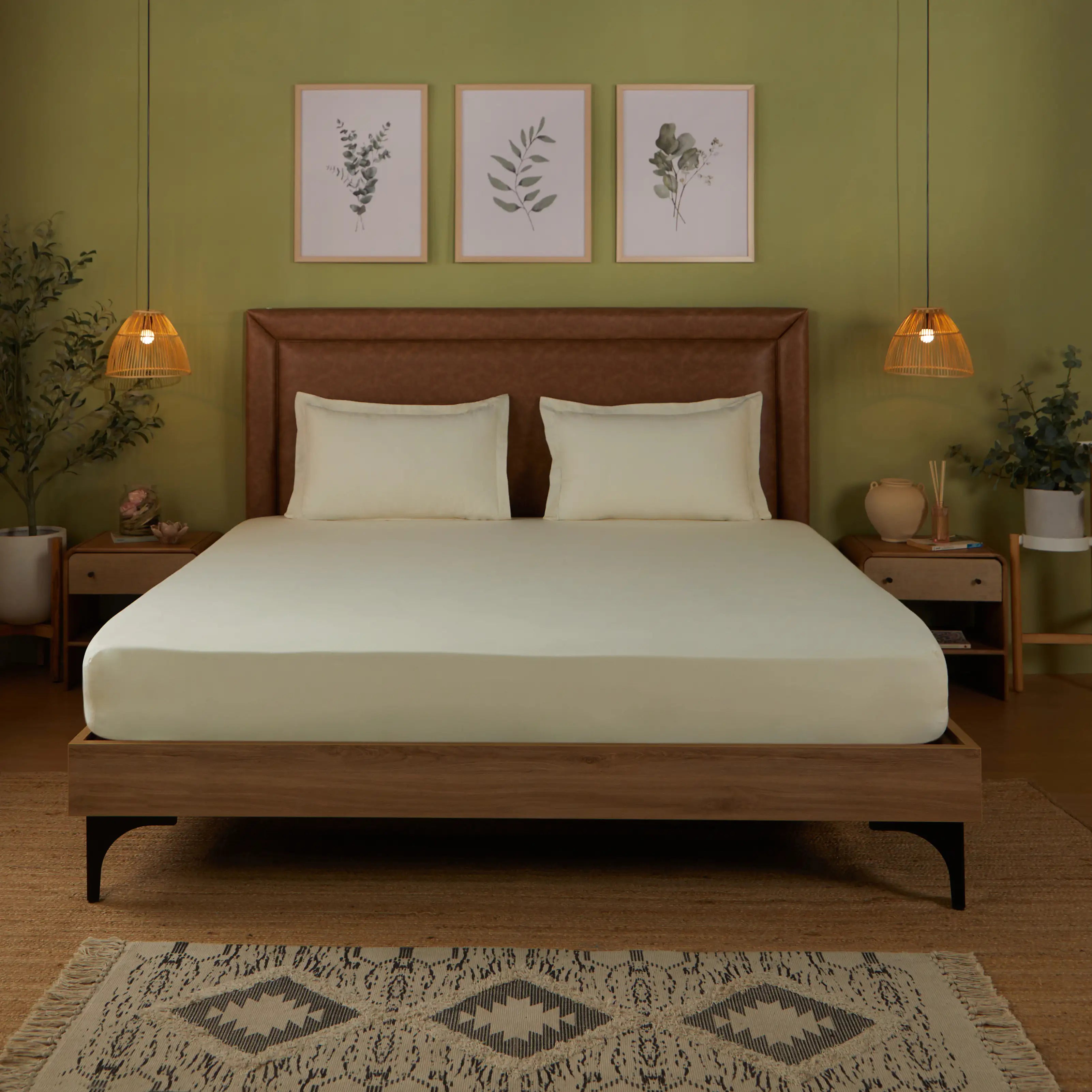 Paleto | Everyday Hues Solid Dyed Cotton Bedsheet Set-Ivory Ivory / Super King