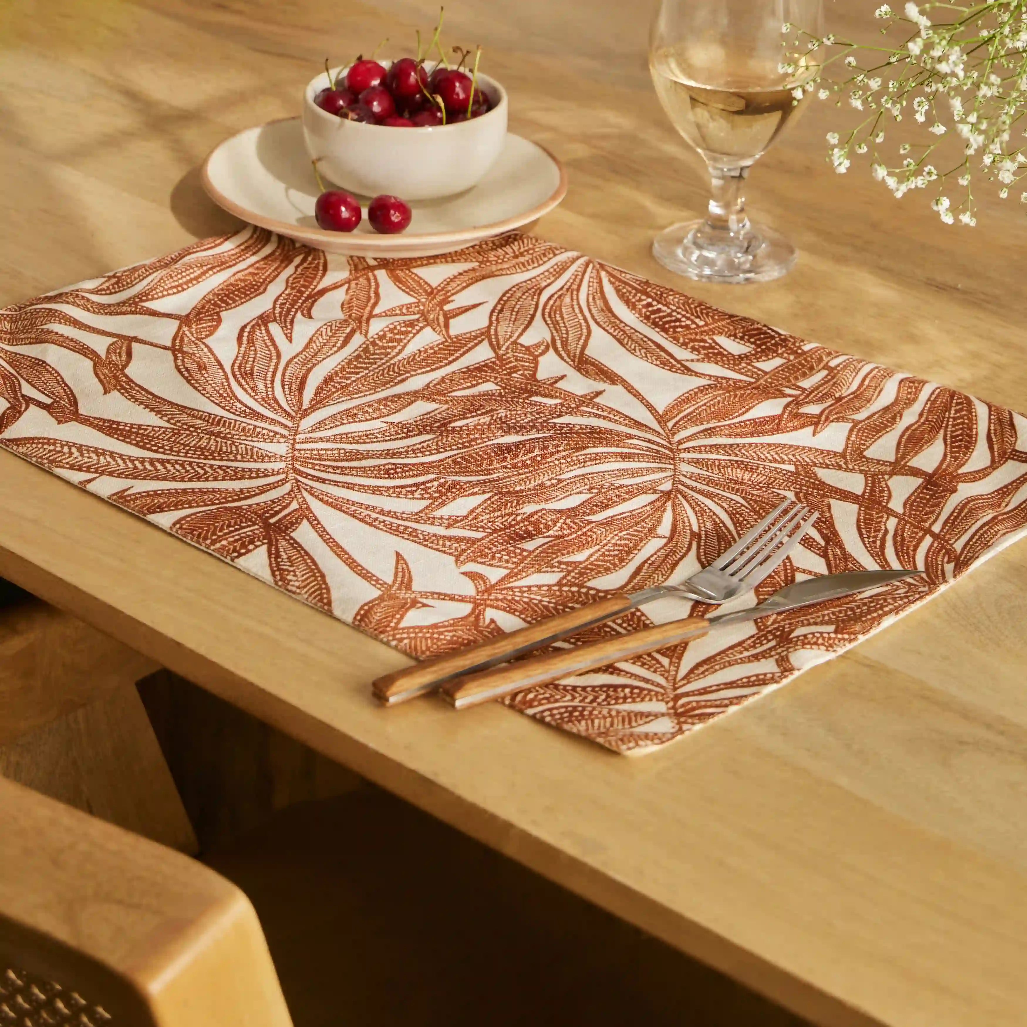 Nonna's Home 100% Polyester Table Placemat Set Coppery Ferns / 4 Piece Set