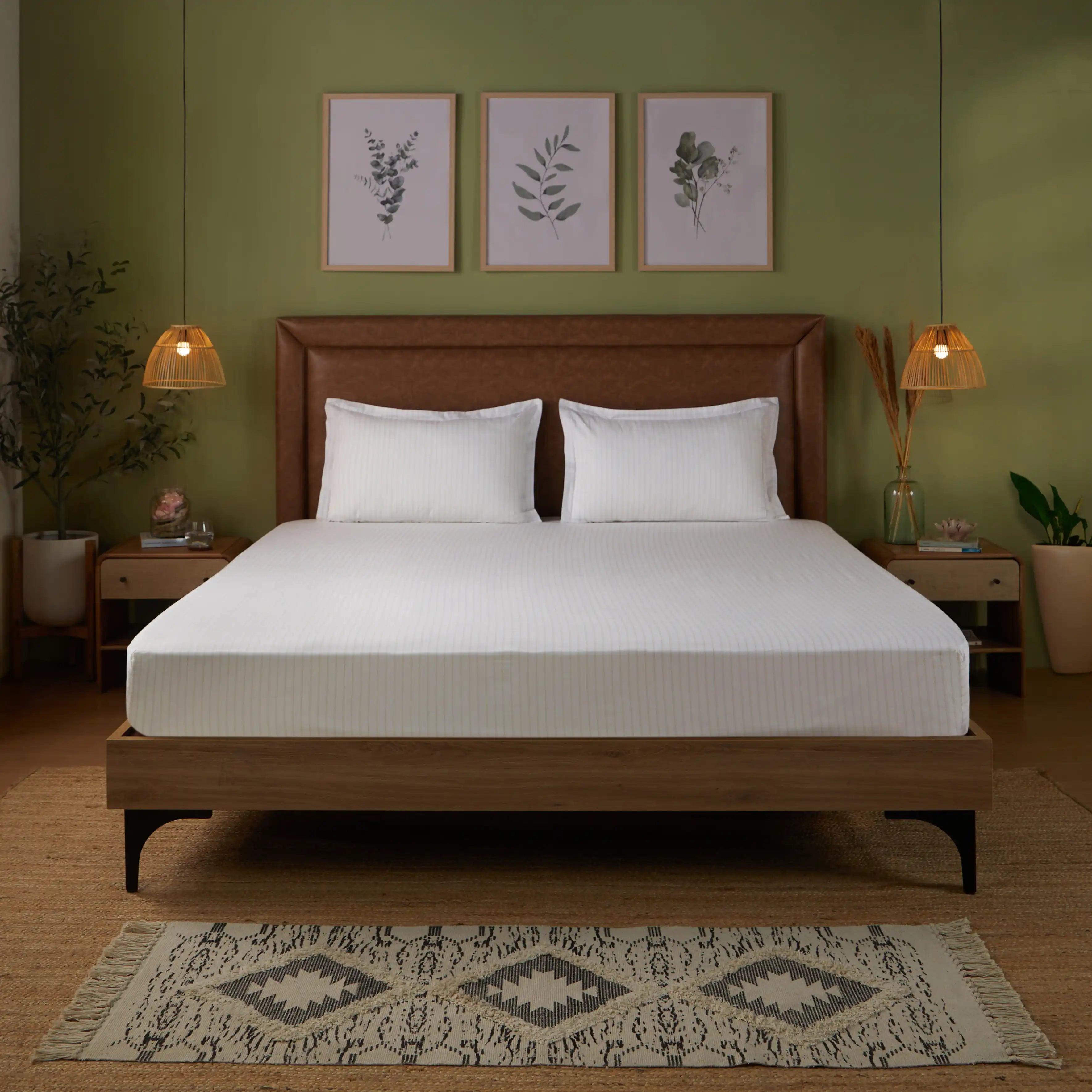 Bloomshire Classic | Everyday Charm Printed Cotton Fitted Sheet Set-Beige Beige / Queen
