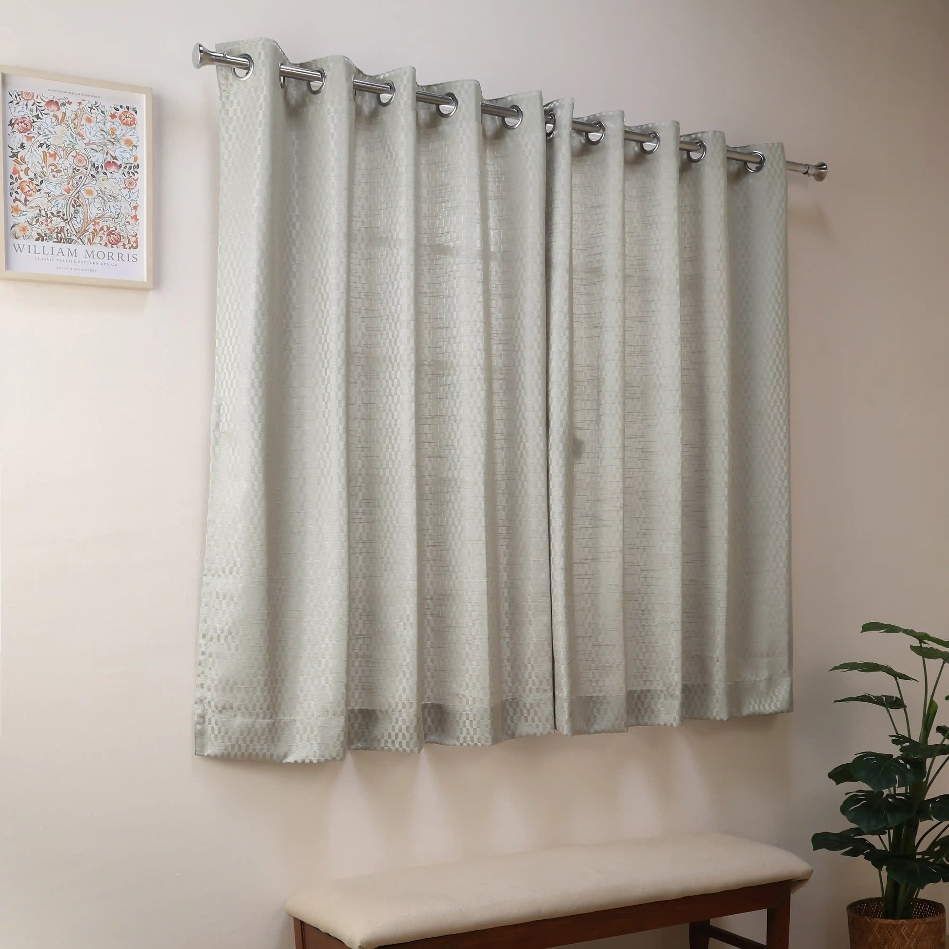 De Jacquard - Classic Set Of 2 Jacquard Readymade Curtains | Rolling Rhythm Silver / Window (5ft X 4.4ft)
