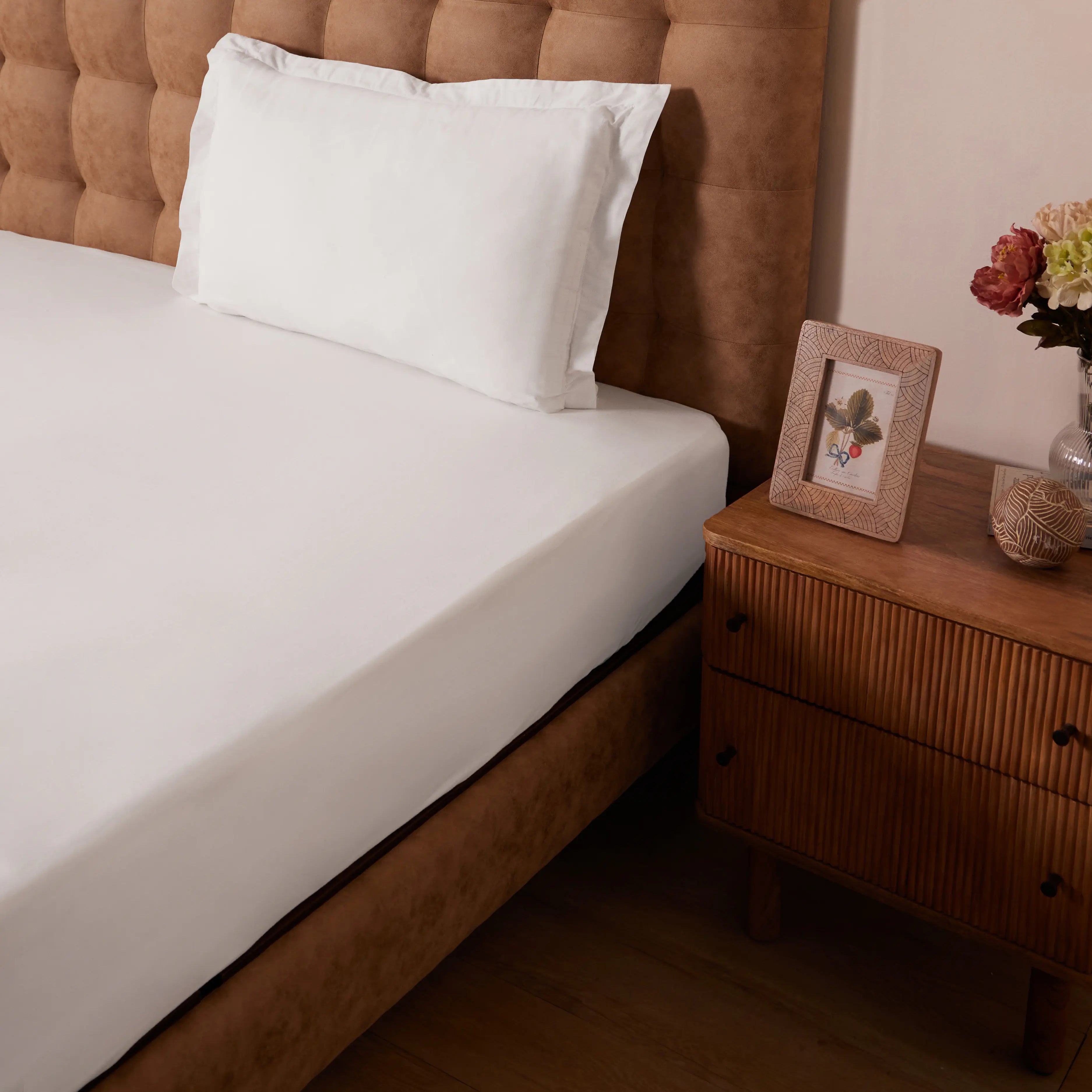 Paleto | Everyday Hues Solid Dyed Cotton Bedsheet Set-White White / Single