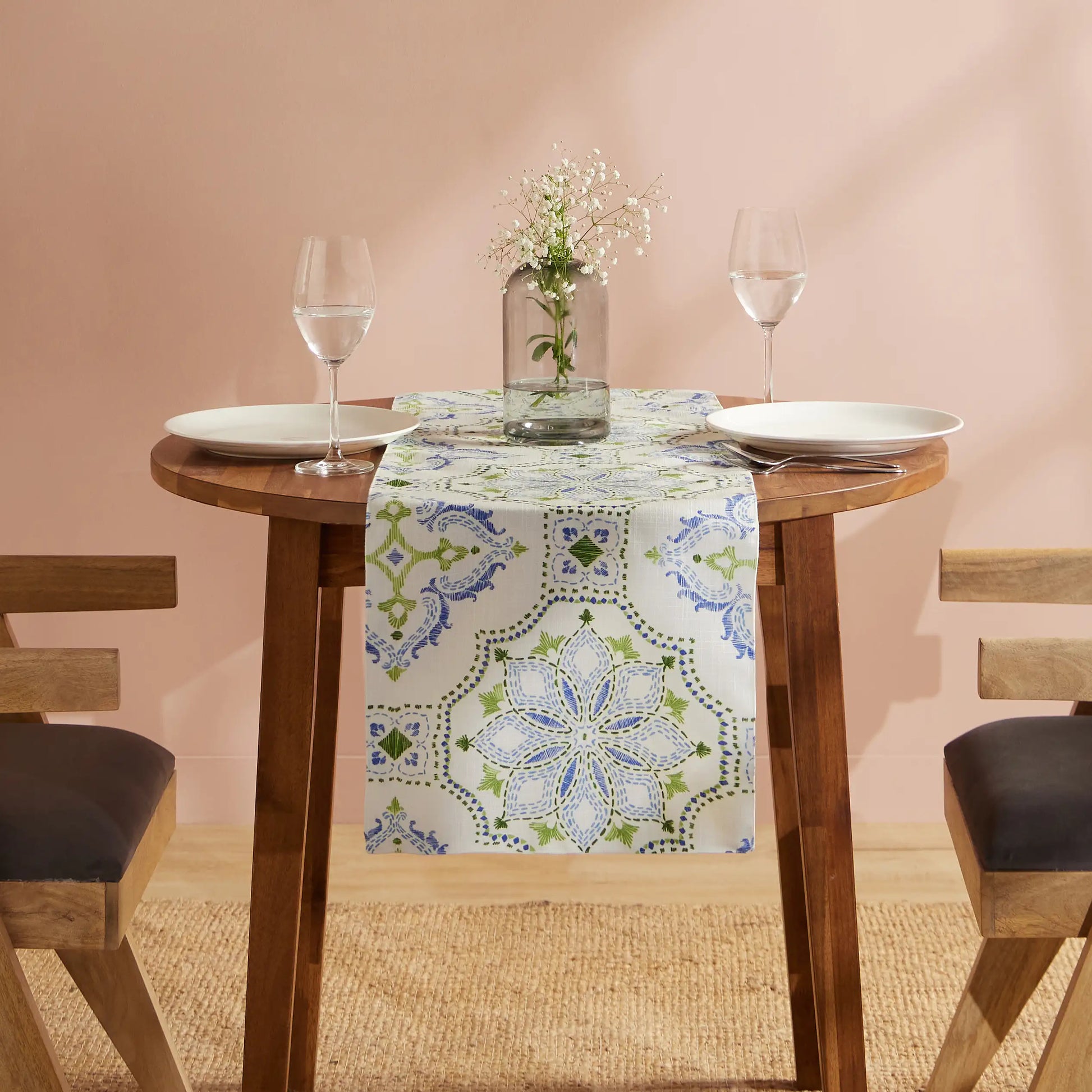 Nonna's Home 100% Polyester Table Runner Bespoke Blooms / Table Runner (34cm x 120cm)