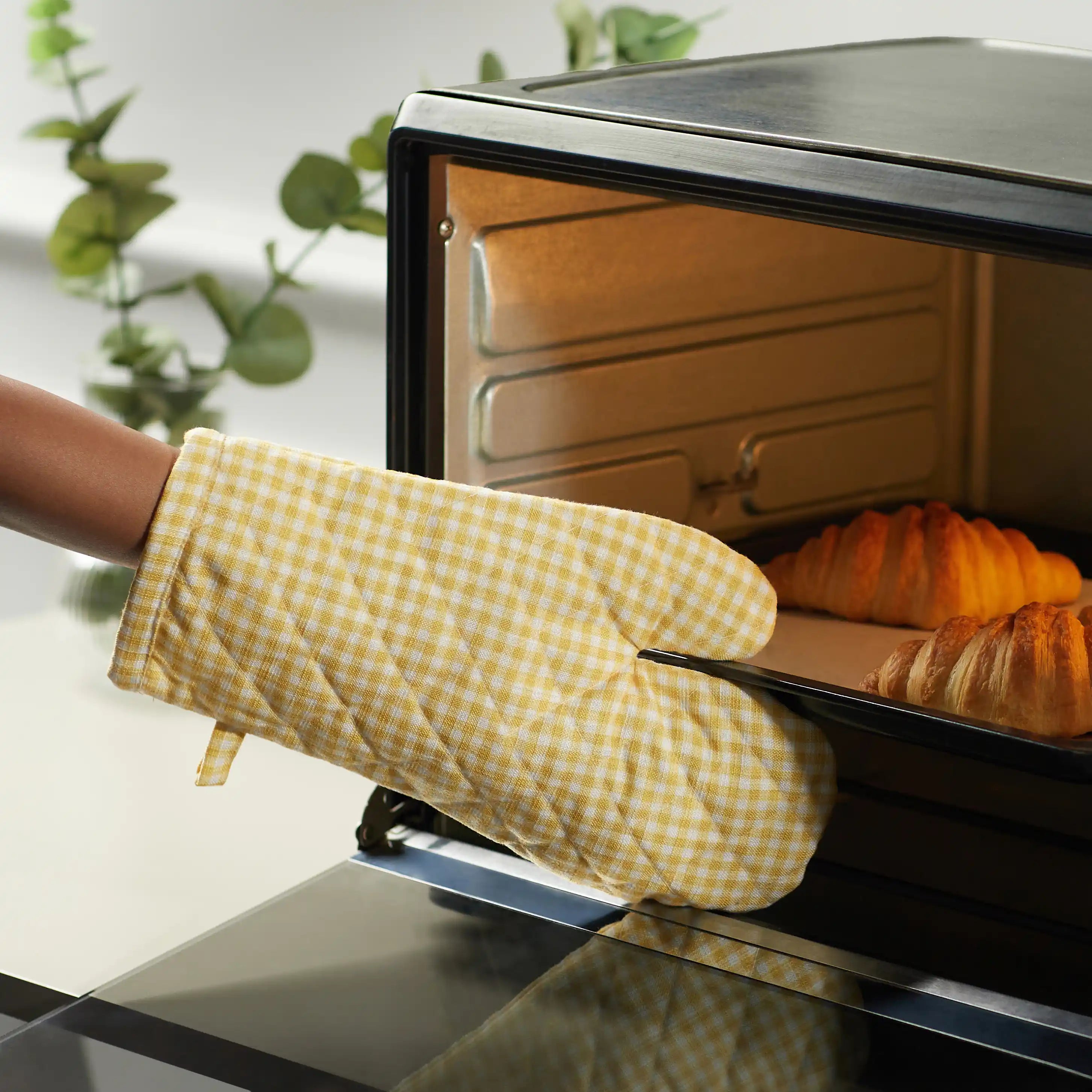 Nonna's Home 100% Polyester Oven Mitts Small Turmeric Gingham / Oven Mitt (20cm x 20cm)
