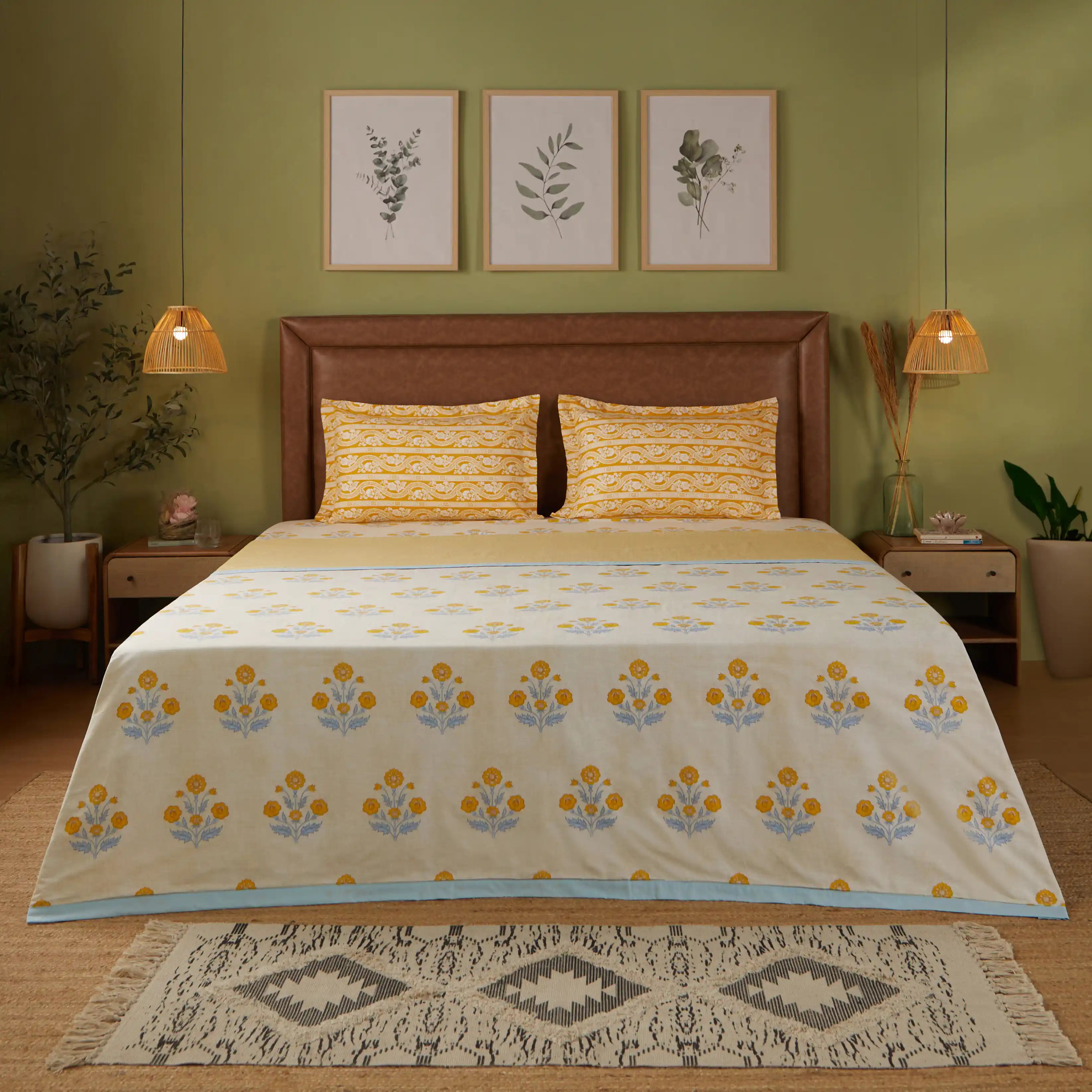 Chippa Lane | Contemporary Indian Print Design Coordinated Bedding Set | Set of Bedsheet & Dohar Ochre / Double