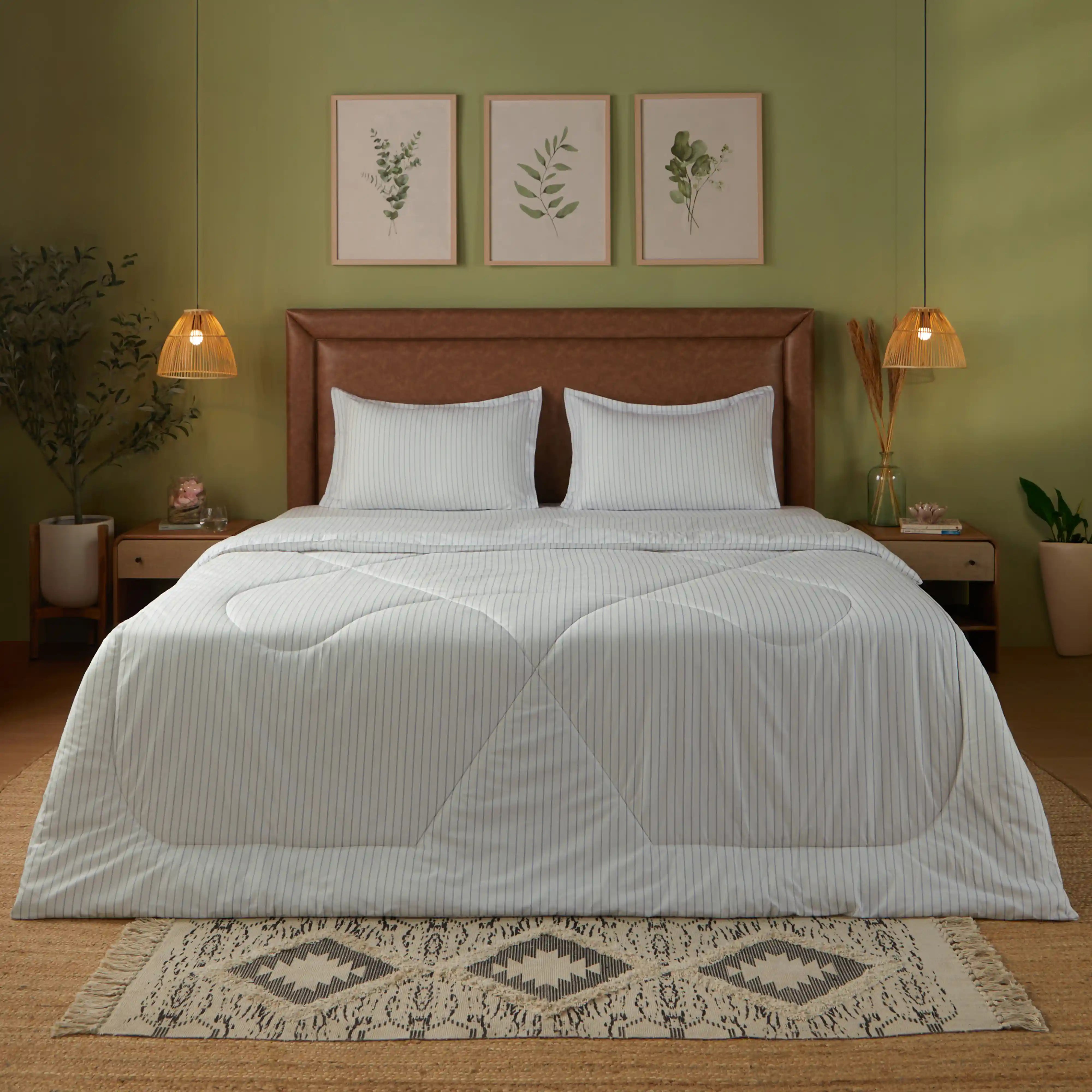 Bloomshire Classic | Everyday Charm Printed 240GSM Reversible Comforter for Extra Warmth-Blue Blue / Double
