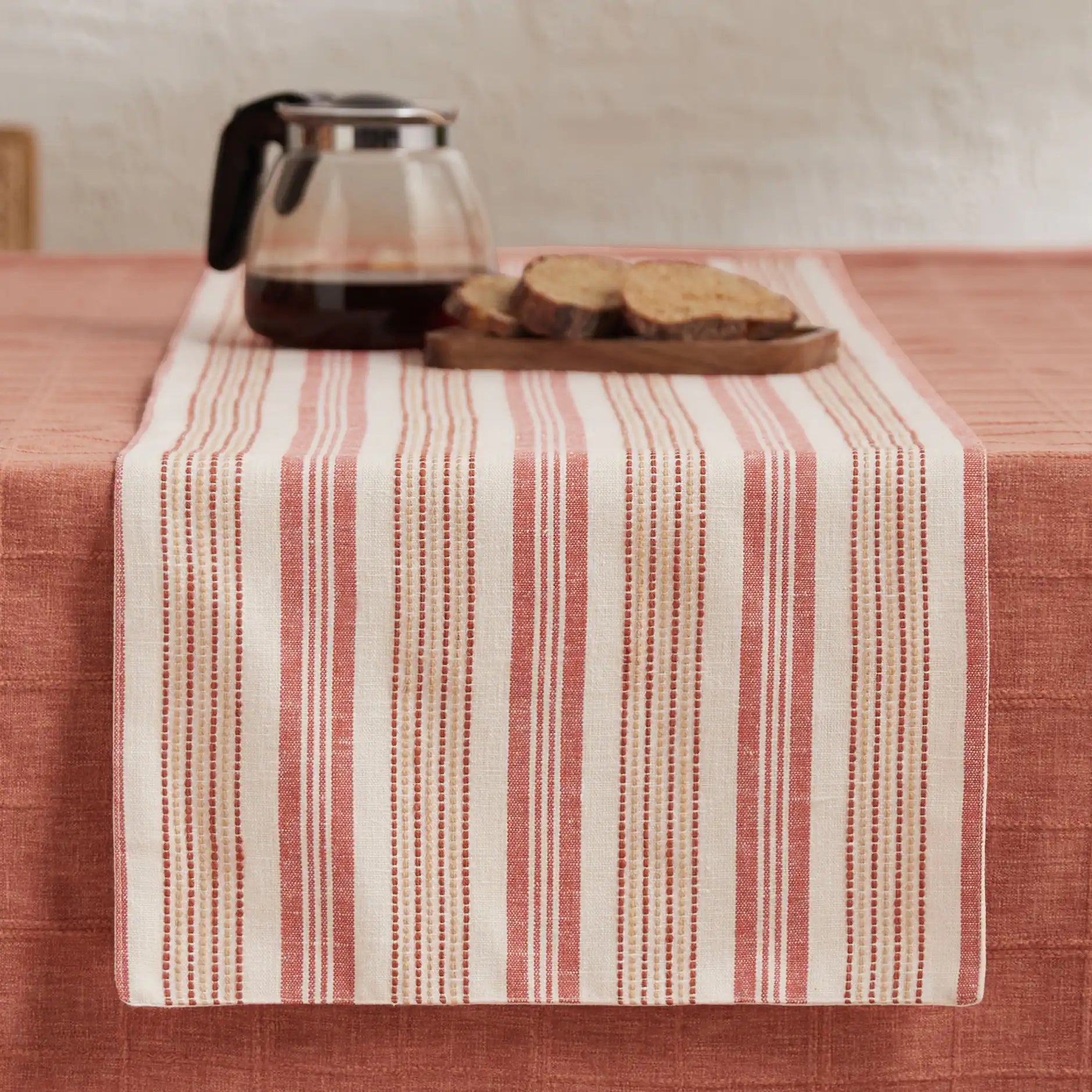 Kaleida Cotton-Polyester Blend Table Runner Red Reveries / Table Runner (34cm x 120cm)