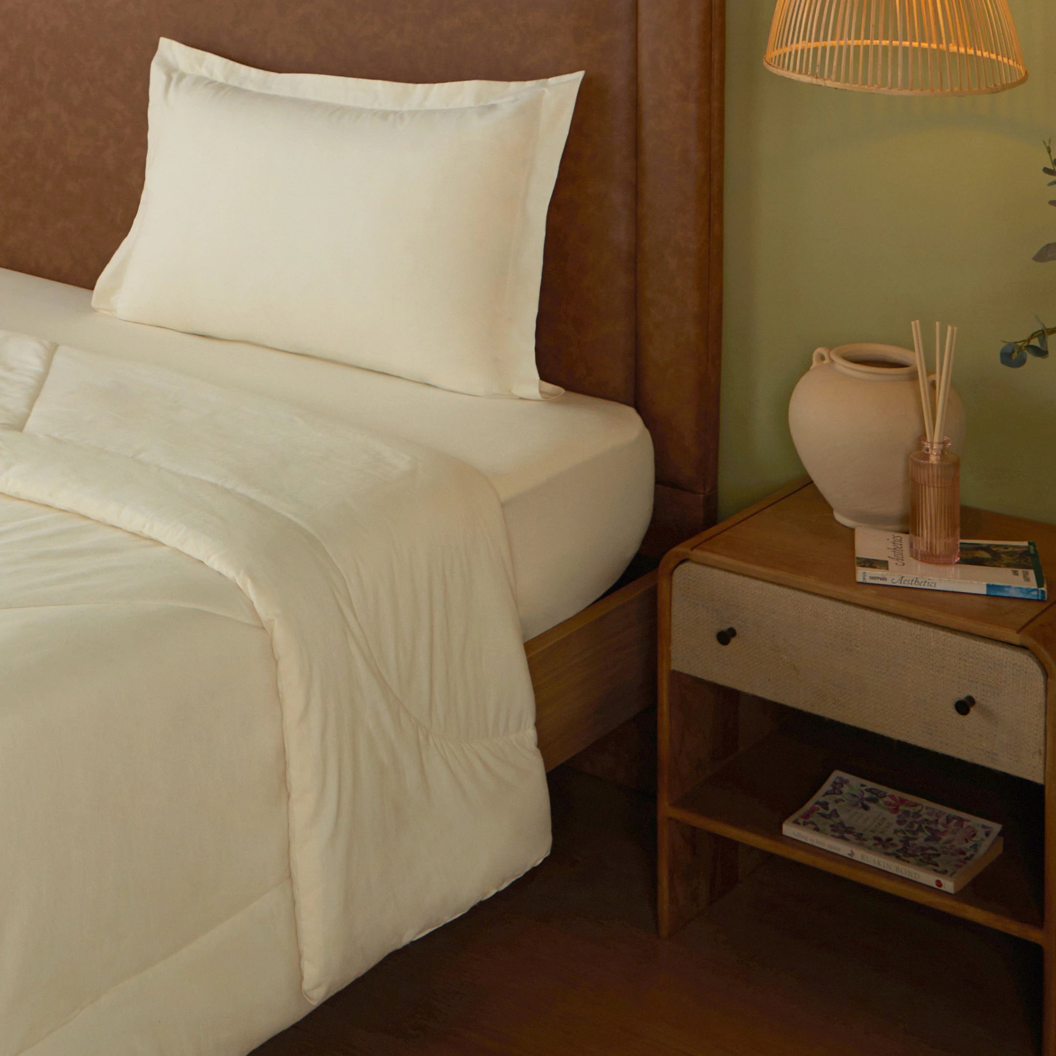 Paleto | Everyday Hues Cotton Solid Dyed 120GSM Comforter-Ivory Ivory / Single