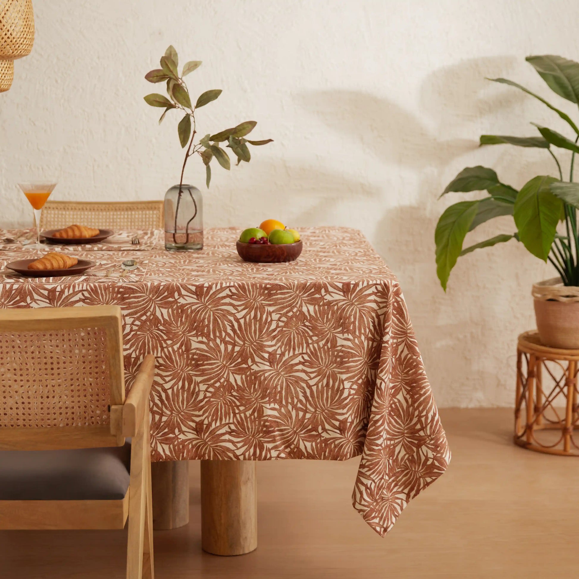 Nonna's Home 100% Polyester Table Cloth Coppery Ferns / Table Cloth (150cm x 200cm)