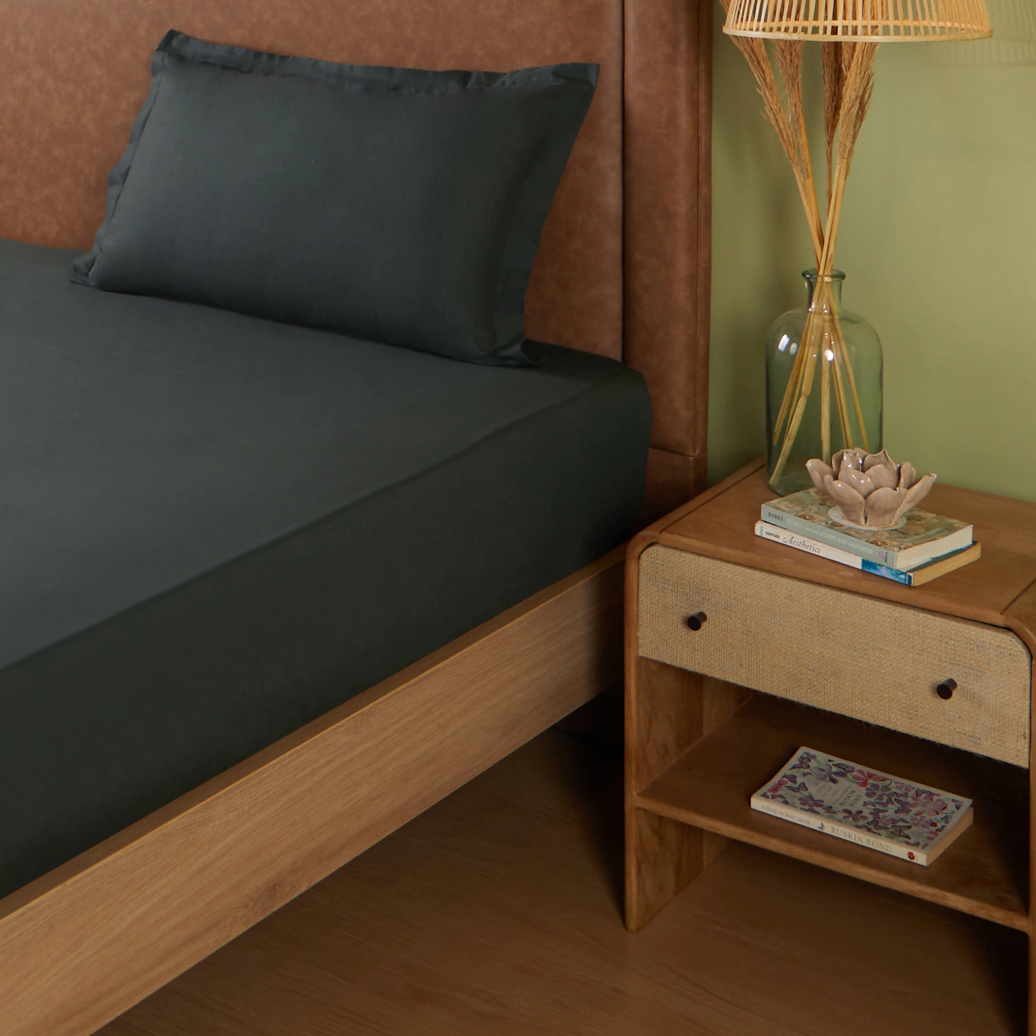 Paleto | Everyday Hues Solid Dyed Cotton Bedsheet Set-Dark Grey Dark Grey / Single