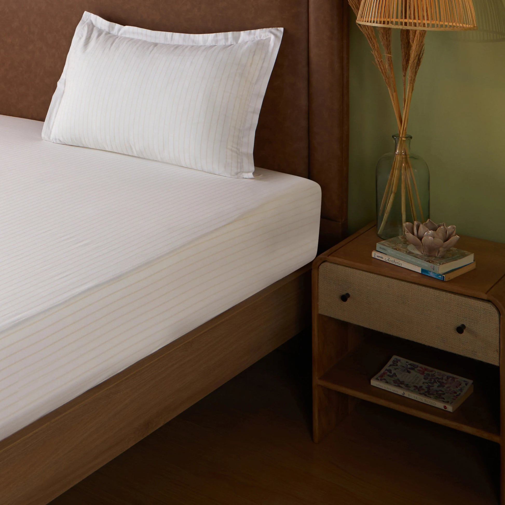 Bloomshire Classic | Everyday Charm Printed Cotton Bedsheet Set-Beige Beige / Single
