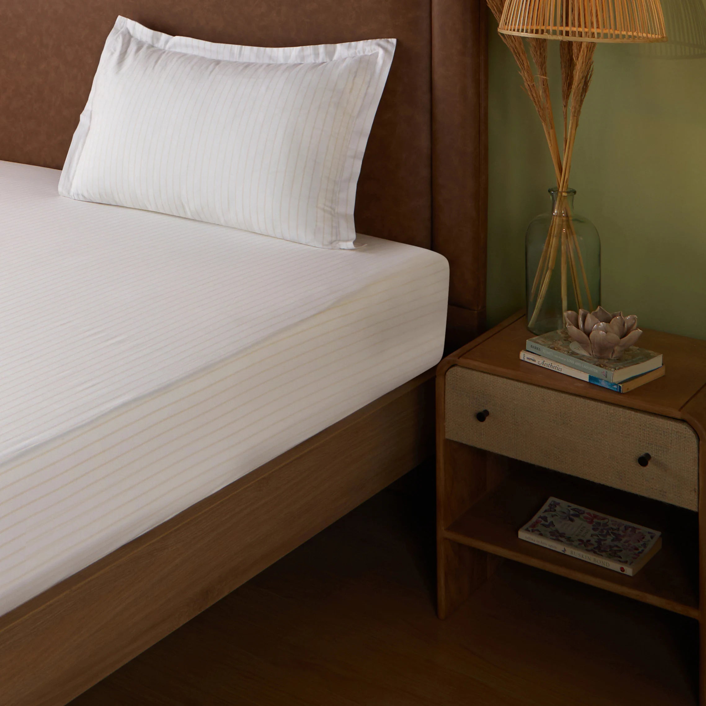 Bloomshire Classic | Everyday Charm Printed Cotton Bedsheet Set-Beige Beige / Single