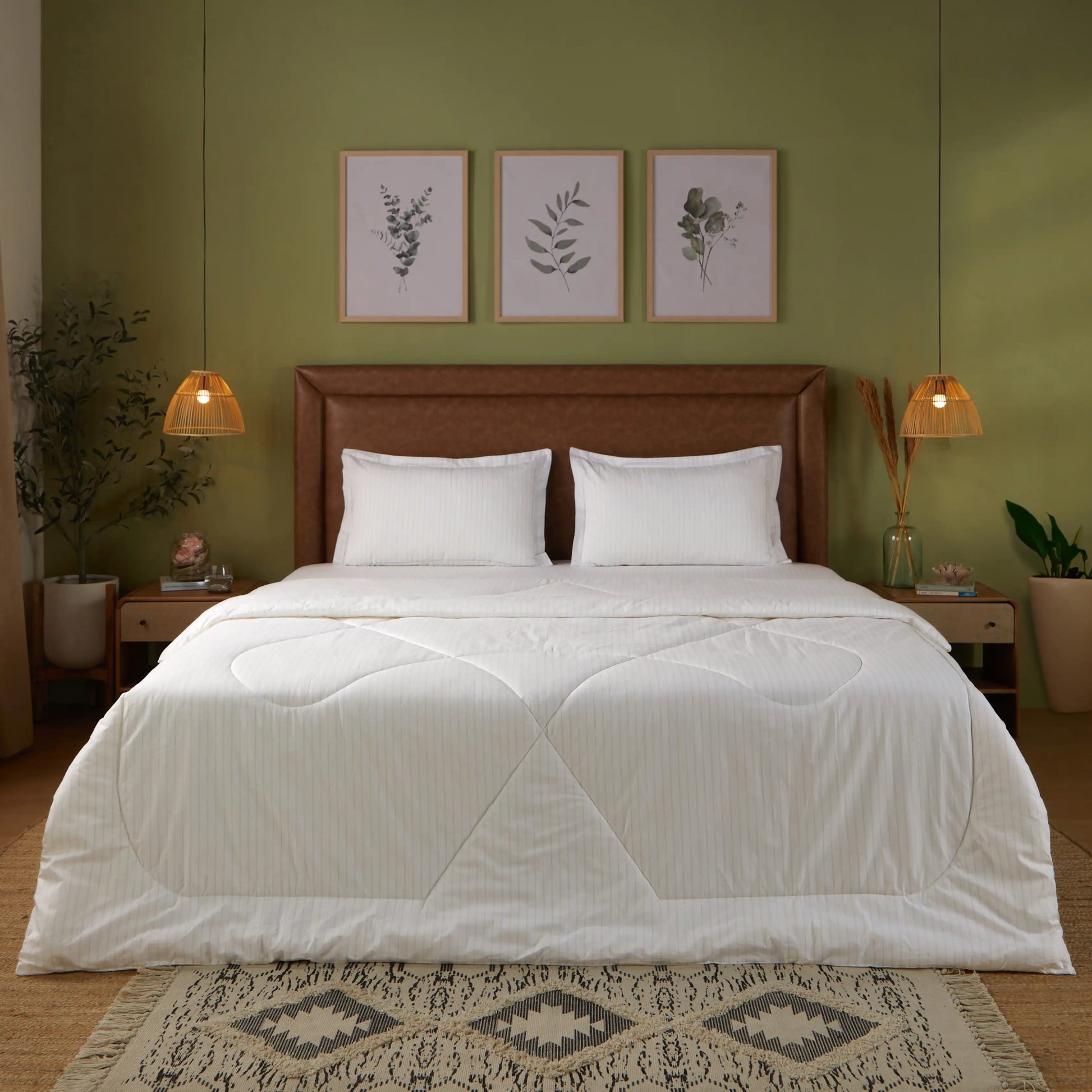 Bloomshire Classic | Everyday Charm Printed 120GSM Reversible Comforter-Beige Beige / Double