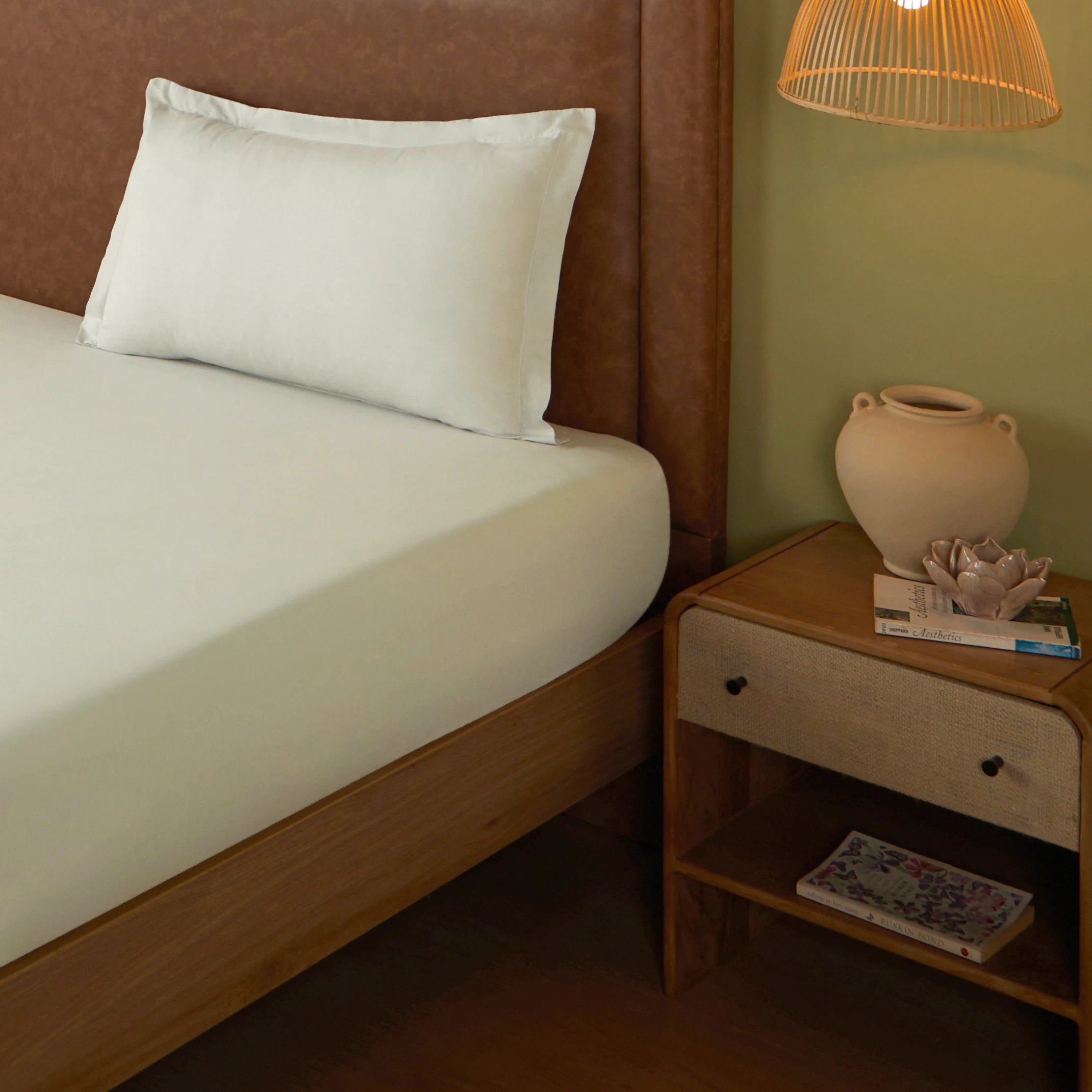 Paleto | Everyday Hues Solid Dyed Cotton Bedsheet Set-Silver Silver / Single