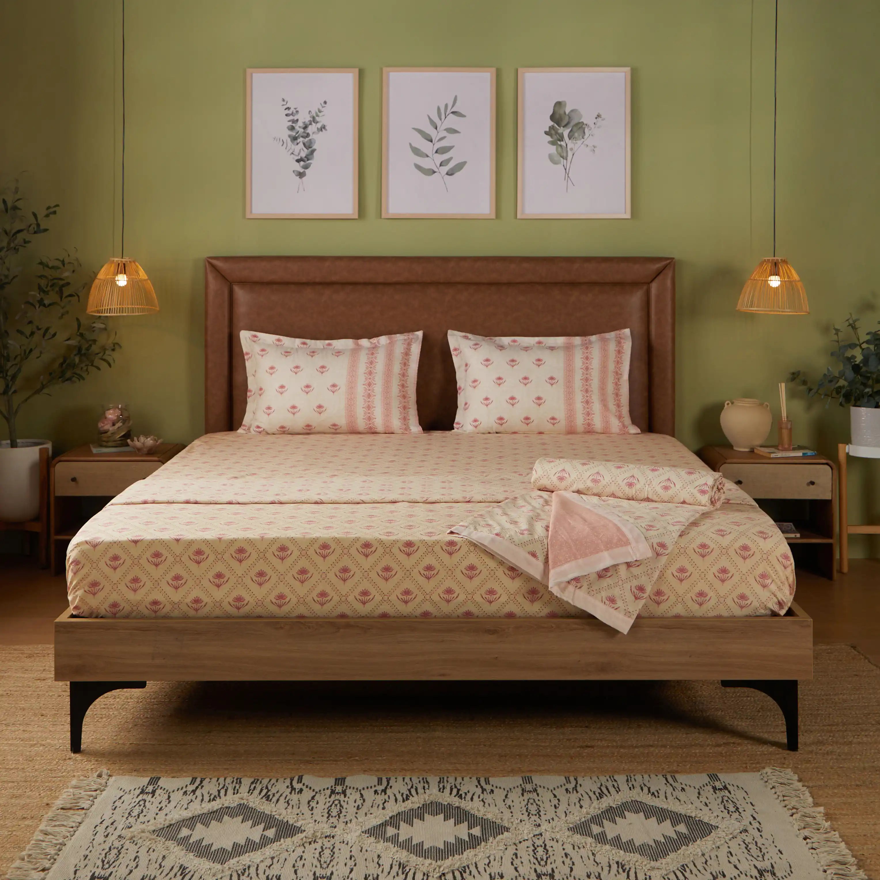 Chippa Lane | Contemporary Indian Print Design Coordinated Bedding Set | Set of Bedsheet & Dohars-Red Red / Double