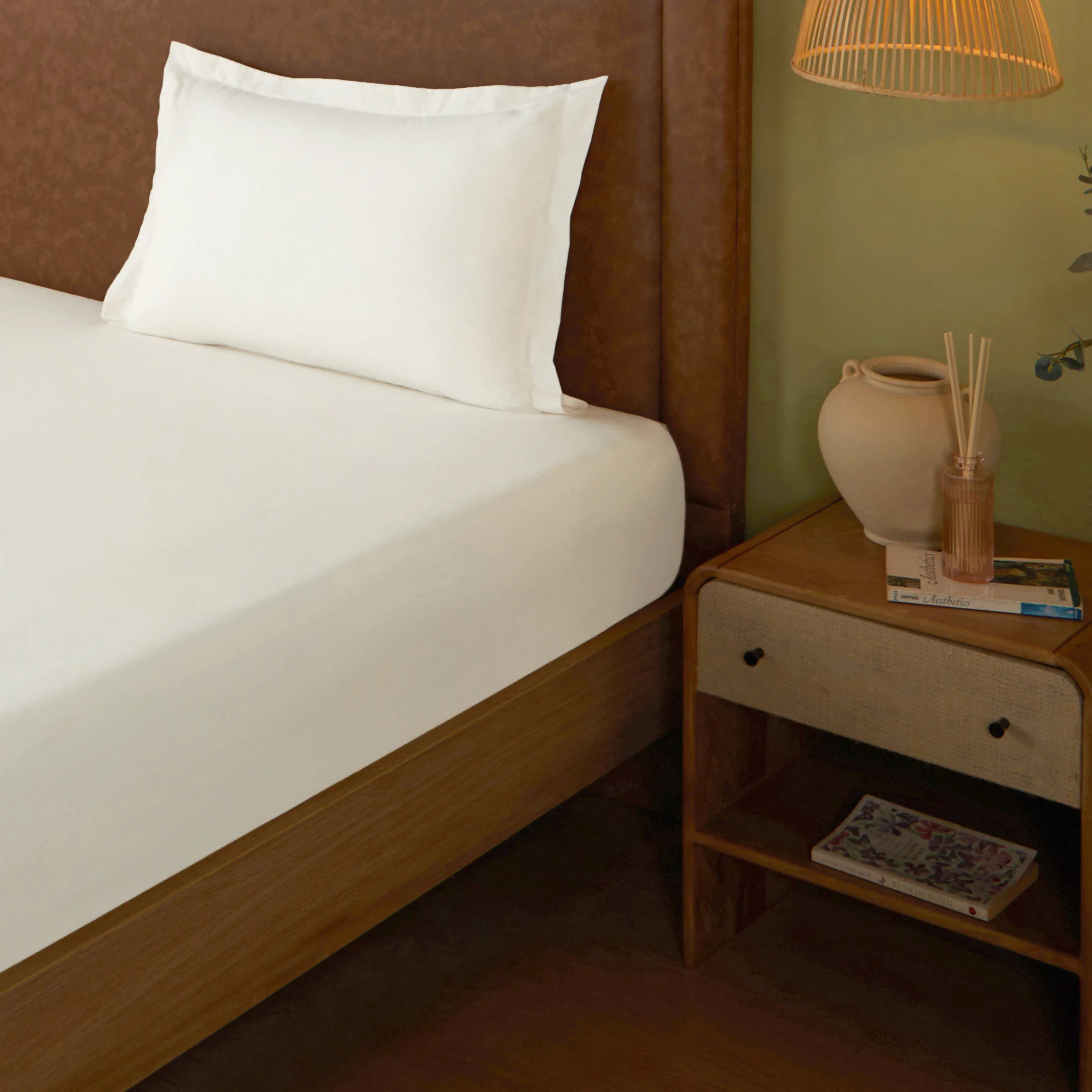 Paleto | Everyday Hues Solid Dyed Cotton Bedsheet Set-Ivory Ivory / Single