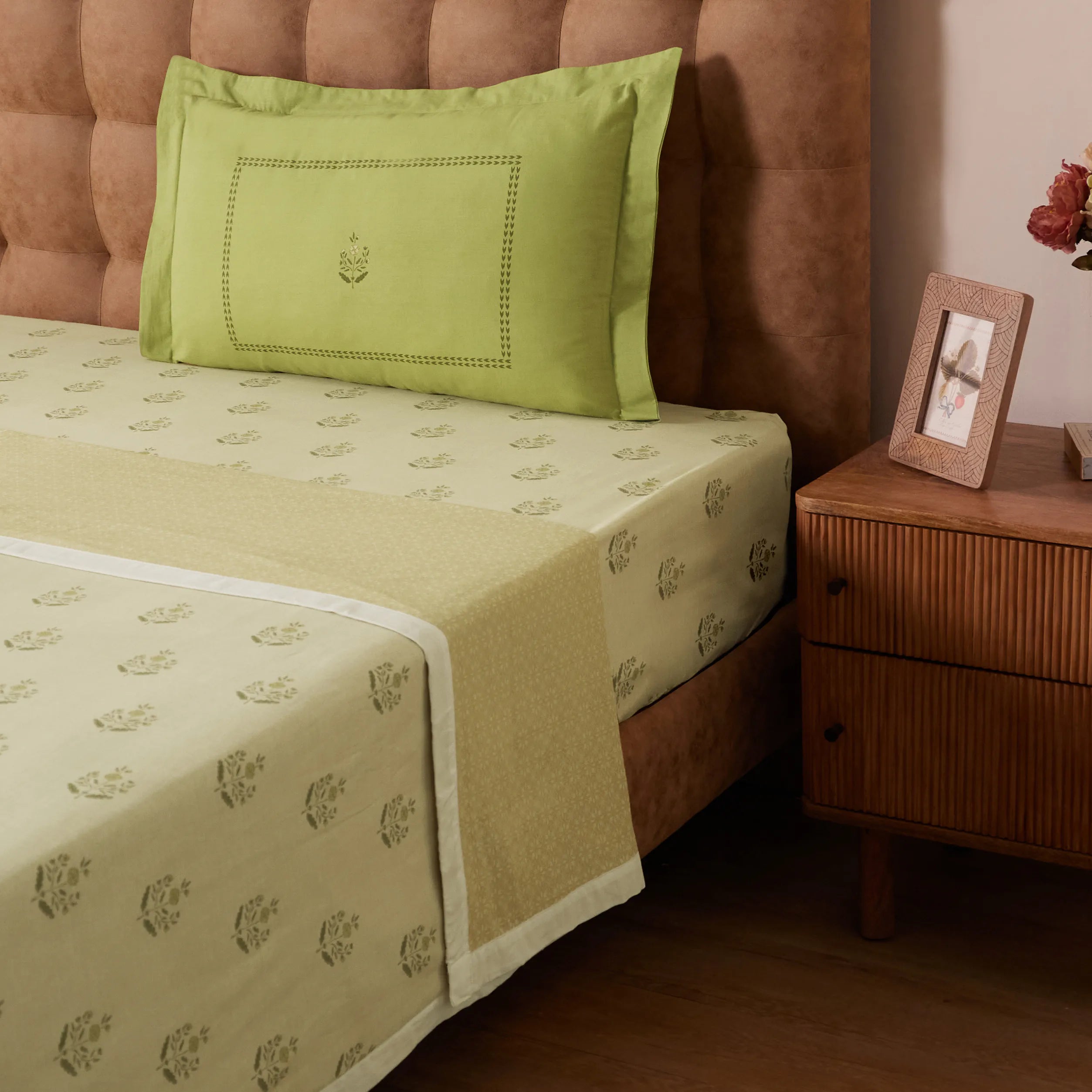 Chippa Lane | Contemporary Indian Print Design Reversible Dohar with Super Soft Flannel Layering-Indian Moss Indian Moss / Single