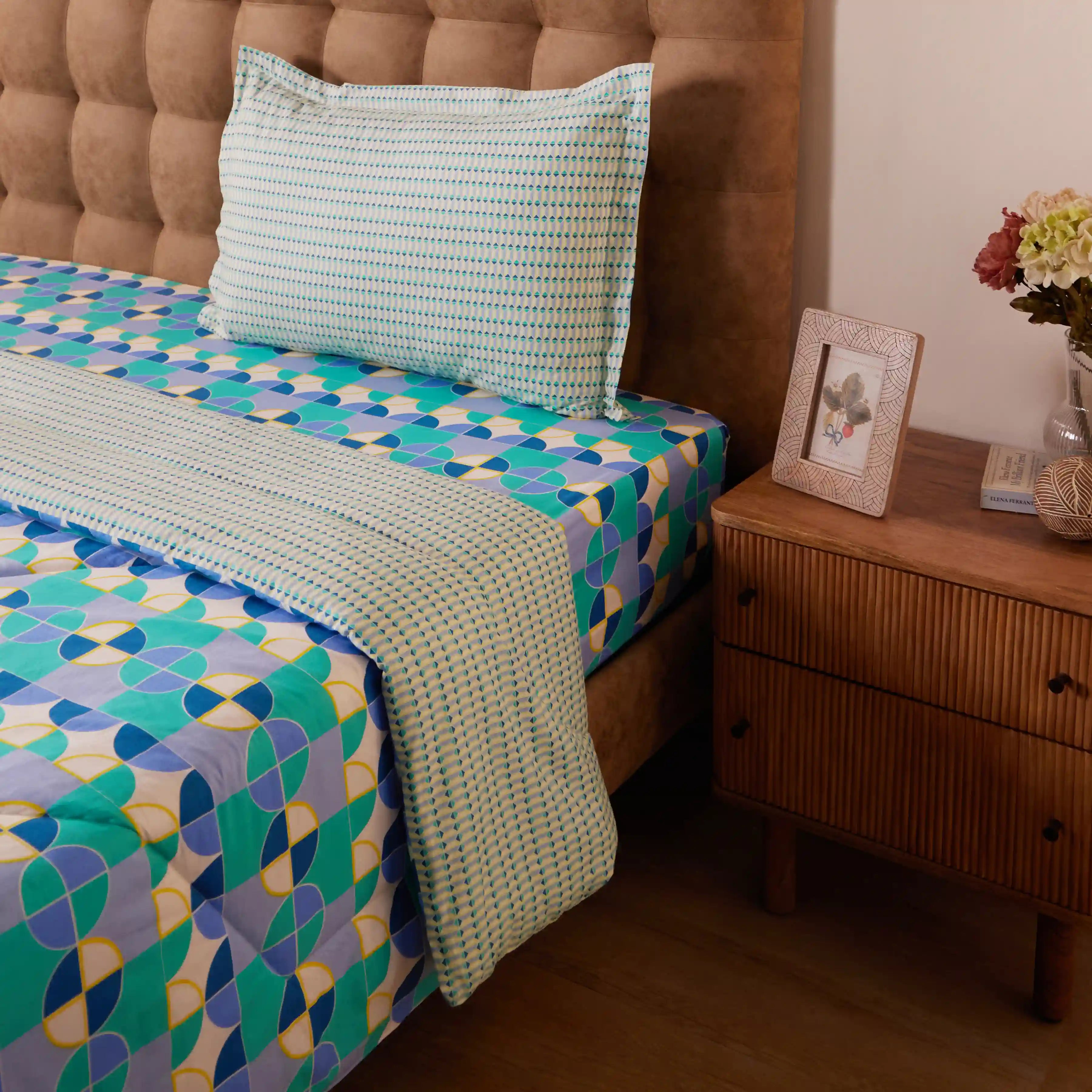 Mishella Printed Orbit Teal Comforter-120gsm Orbit Teal / Single