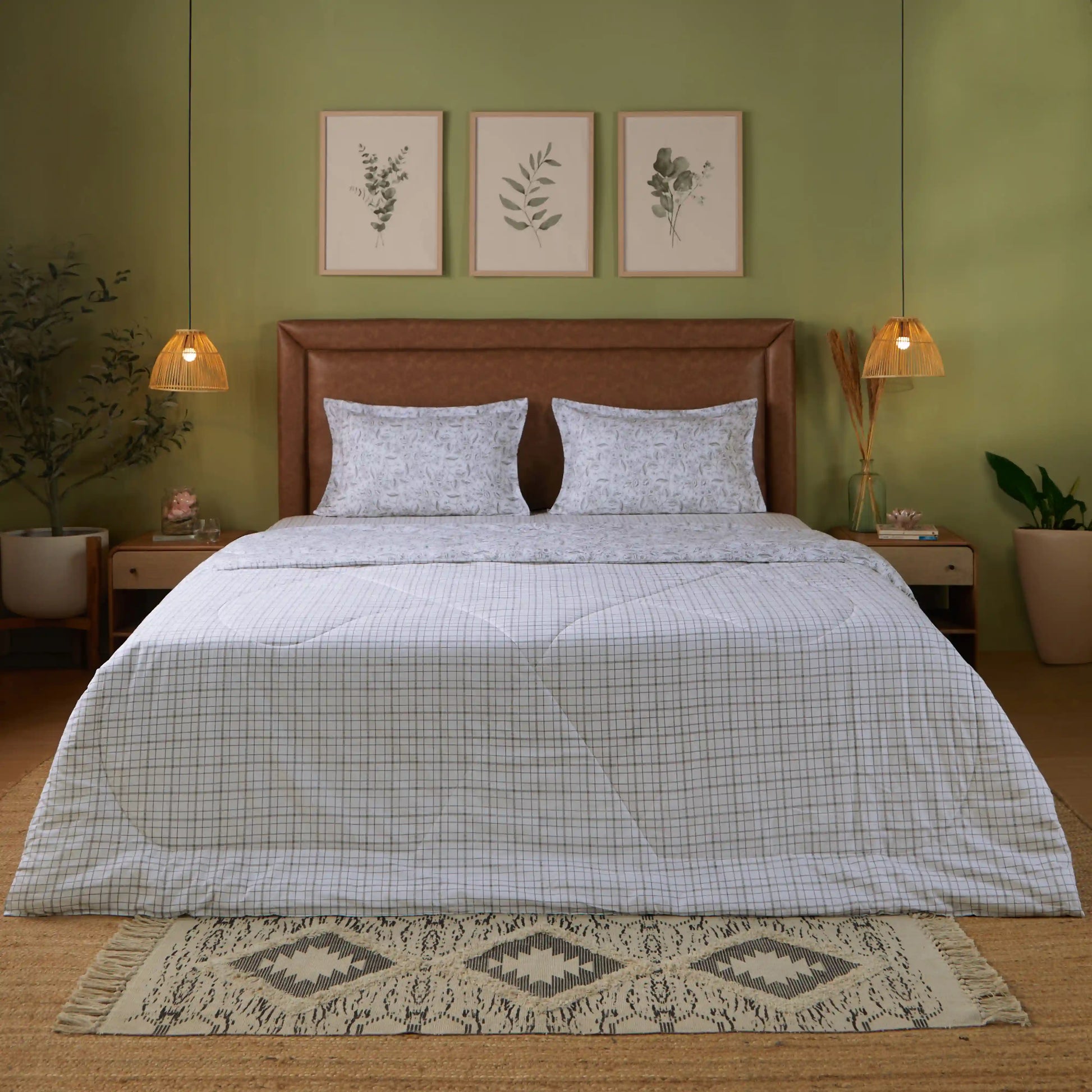 Mishella Printed Charcoal Checks Bedding Set-3 (Dbl Bedsheet + Dbl Comforter) Charcoal Checks / Double