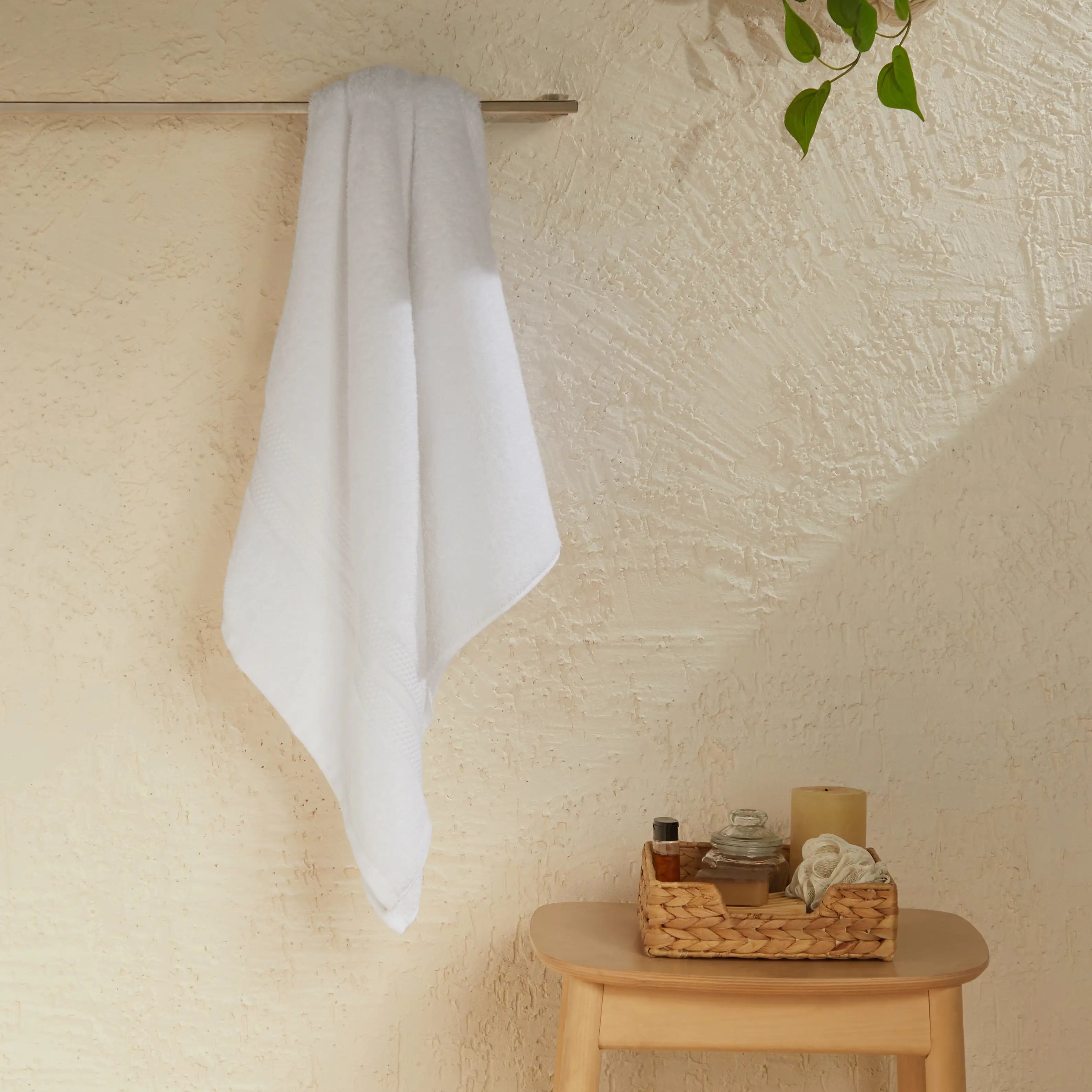 Paleto 100% Cotton Bath Towel Optical White / Bath Towel (75cm x 150cm)