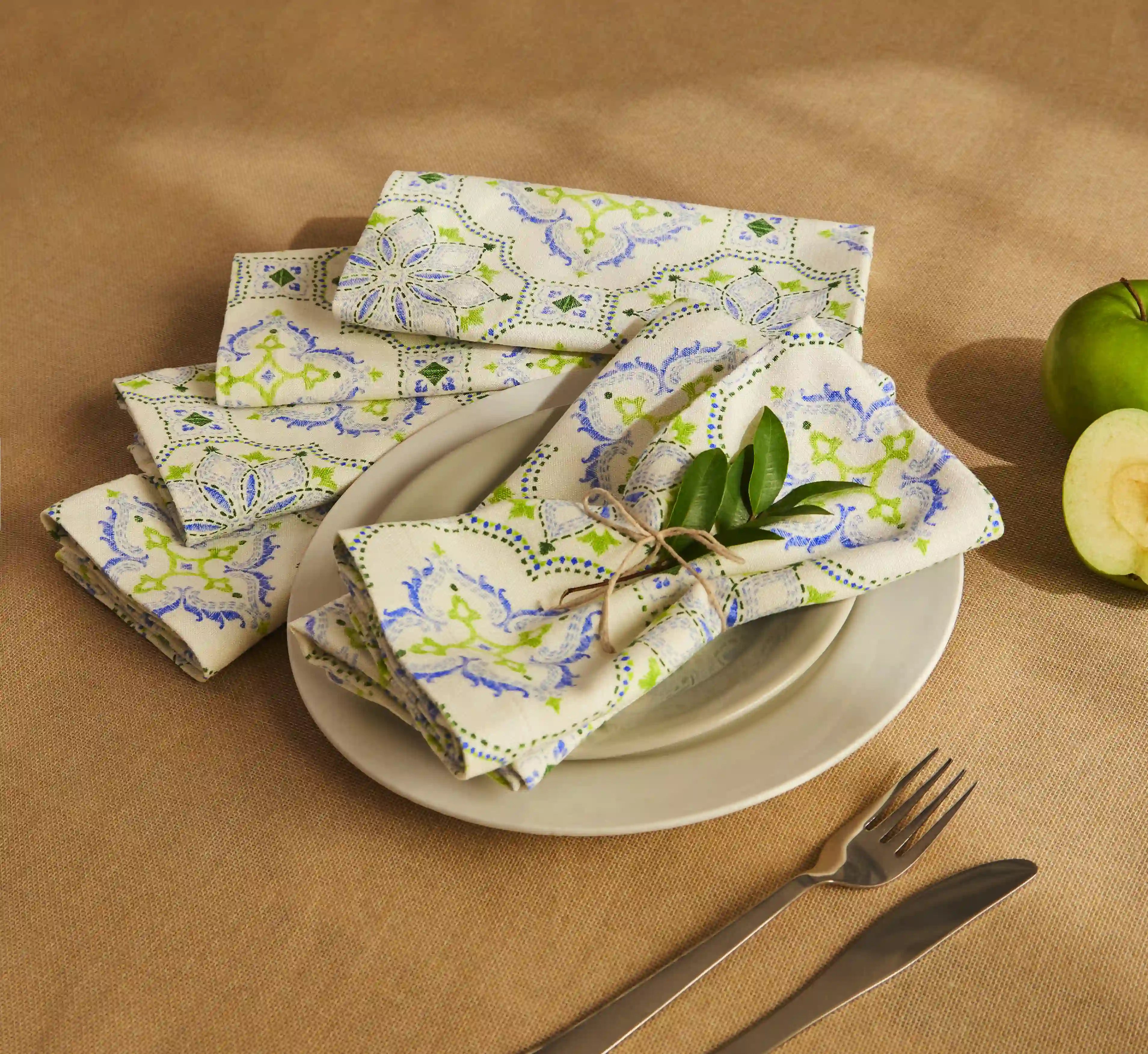 Nonna's Home 100% Cotton Table Napkin Set Bespoke Blooms / Pack of 6