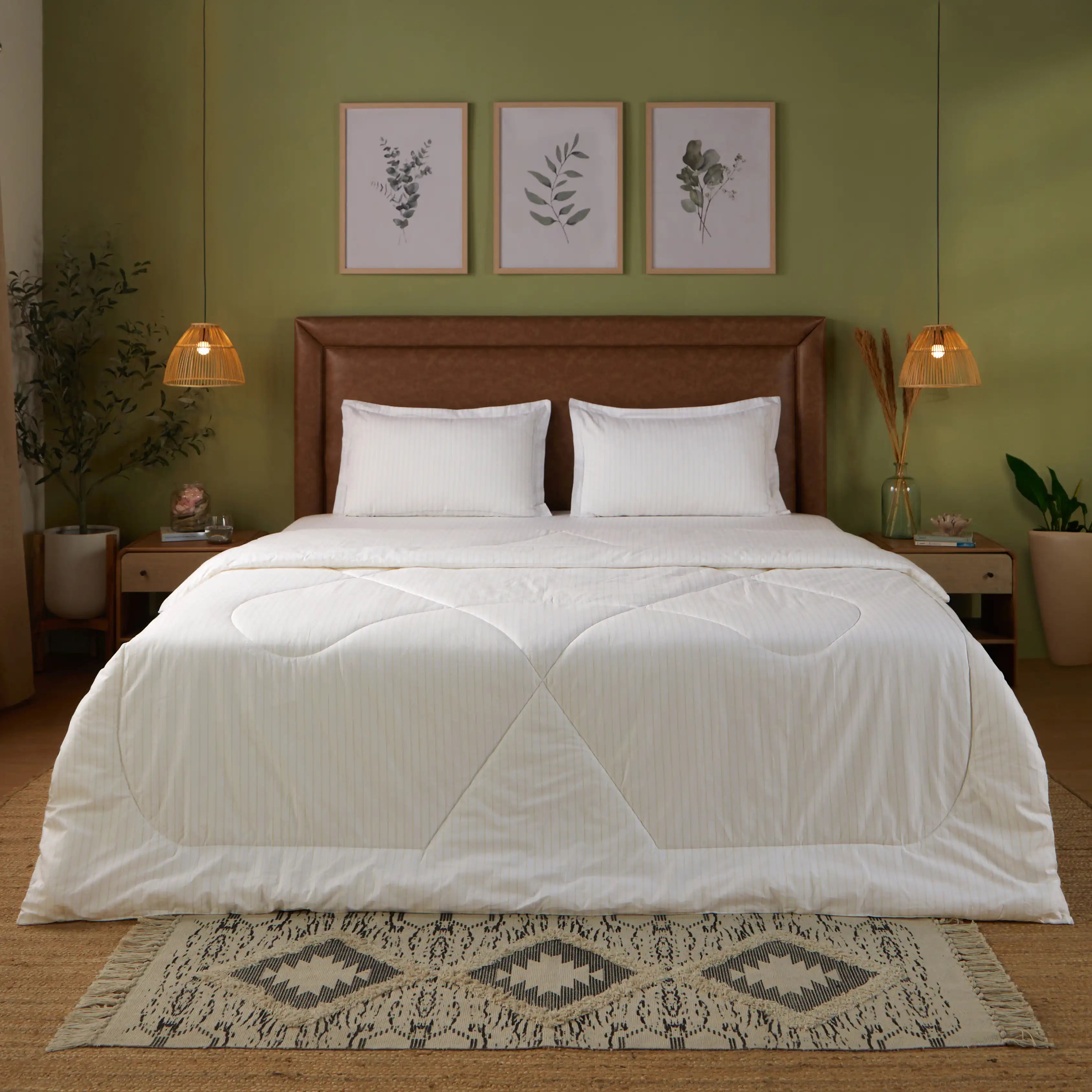 Bloomshire Classic | Everyday Charm Printed 240GSM Reversible Comforter for Extra Warmth-Beige Beige / Double