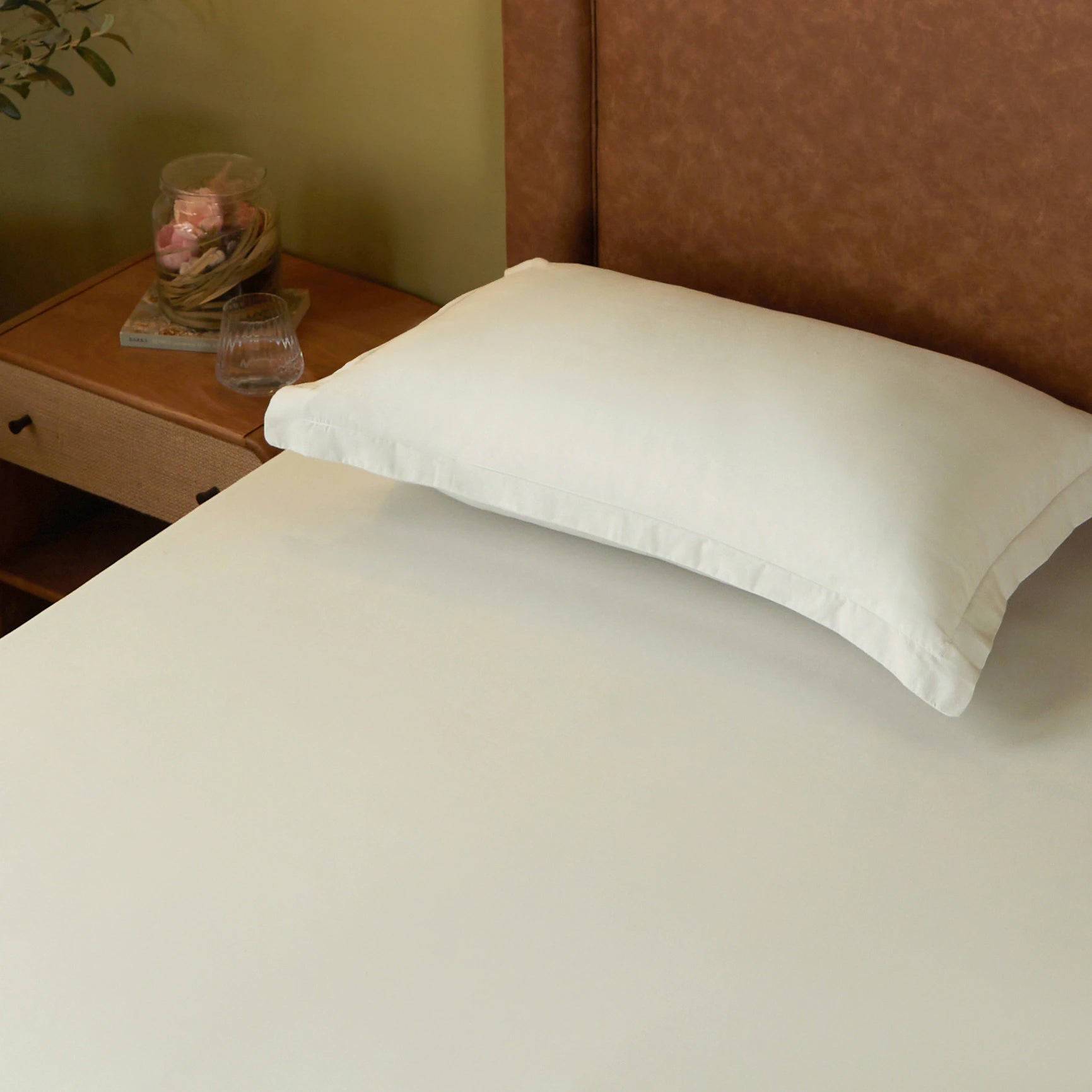 Paleto | Everyday Hues Solid Dyed Cotton Bedsheet Set-Silver Silver / Single