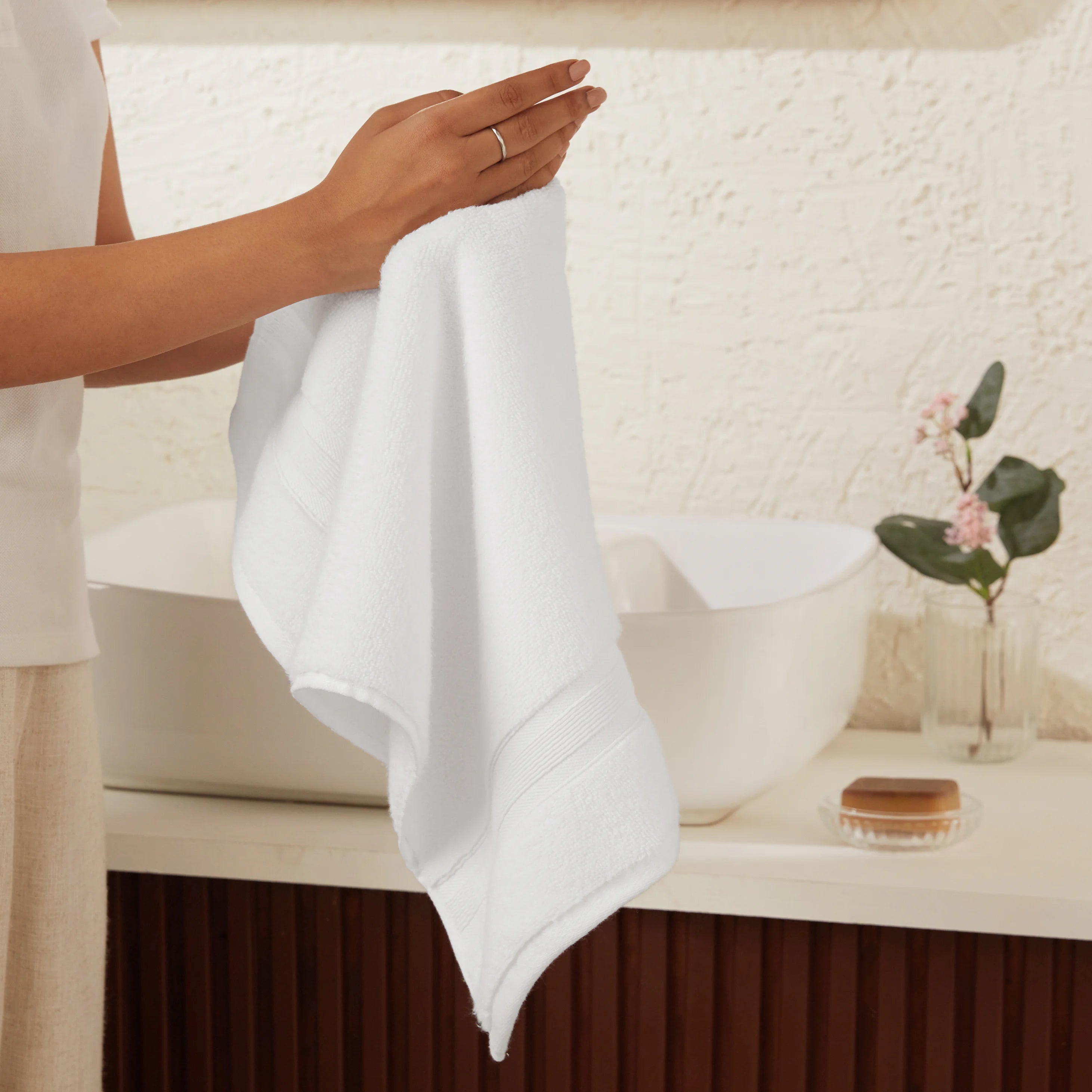 Pelushe Zero Twist 100% Cotton Hand Towel Optical White / Hand Towel (40cm x 60cm)