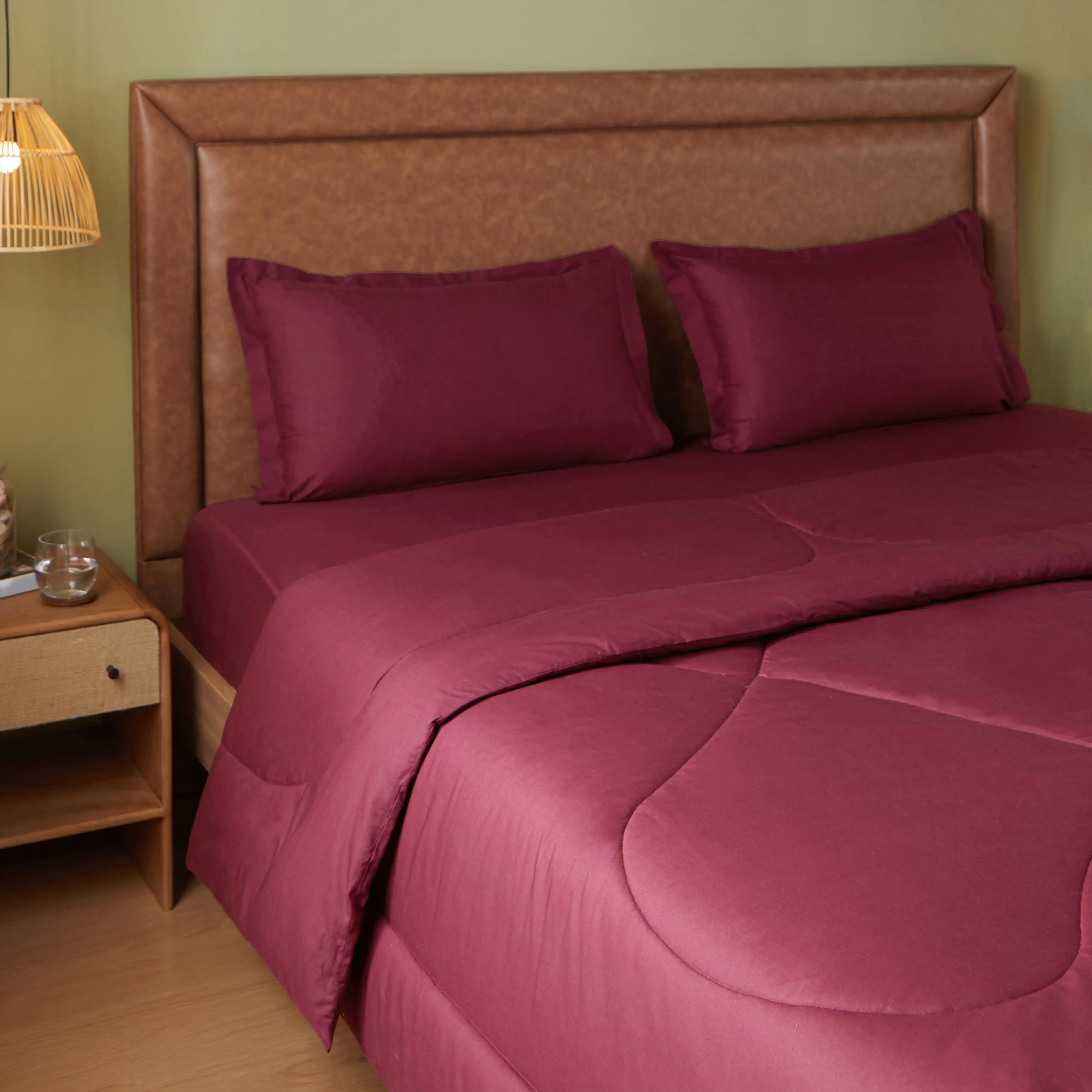 Paleto | Everyday Hues Cotton Solid Dyed 240GSM Comforter for Extra Warmth-Windsor Wine