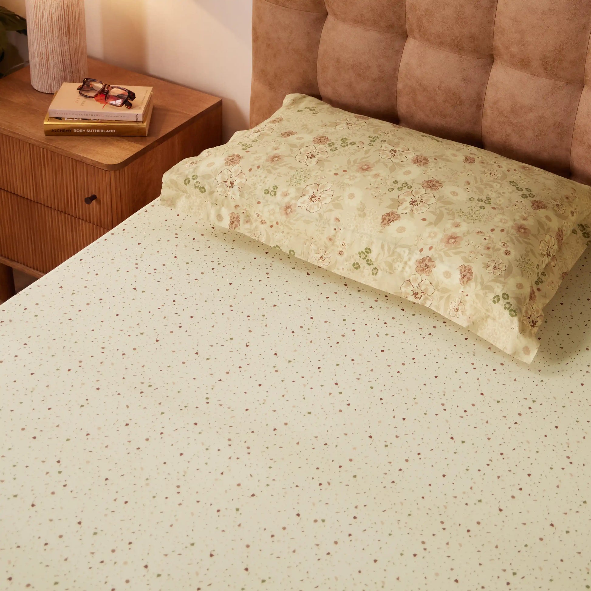 Mishella | Mix & Match Printed Cotton Bedsheet Set - Cream Cream / Single