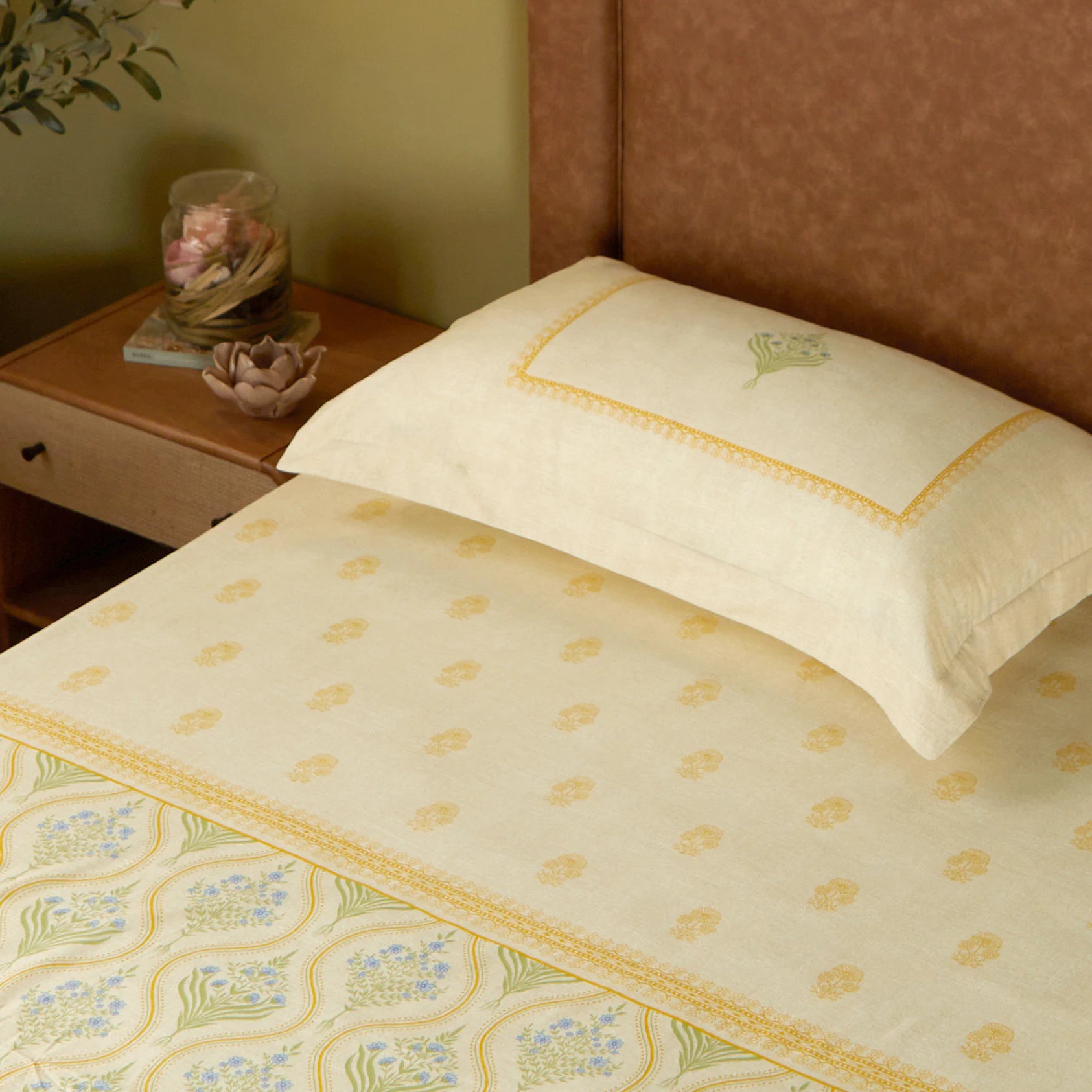 Chippa Lane | Contemporary Indian Print Design Cotton Bedsheet Set-Mustard Mustard / Single