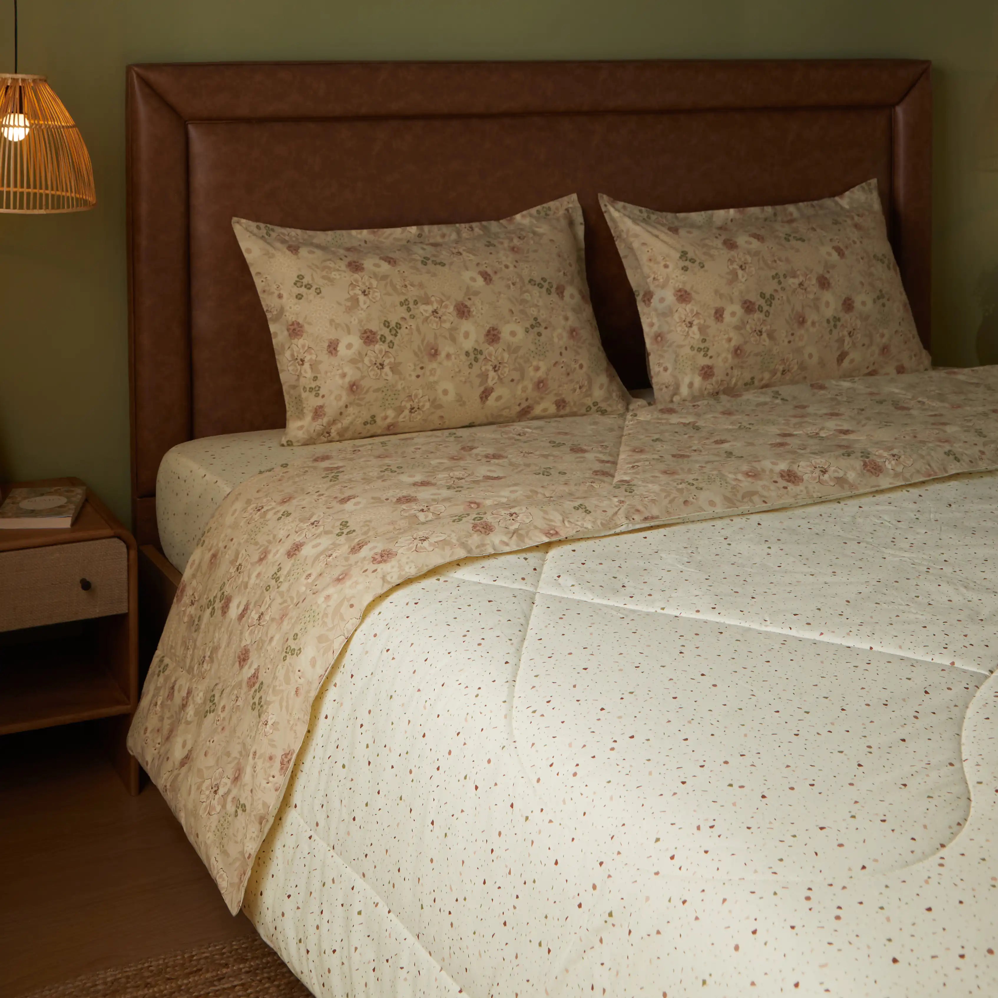 Mishella Printed Cream Comforter-240gsm Cream / Double