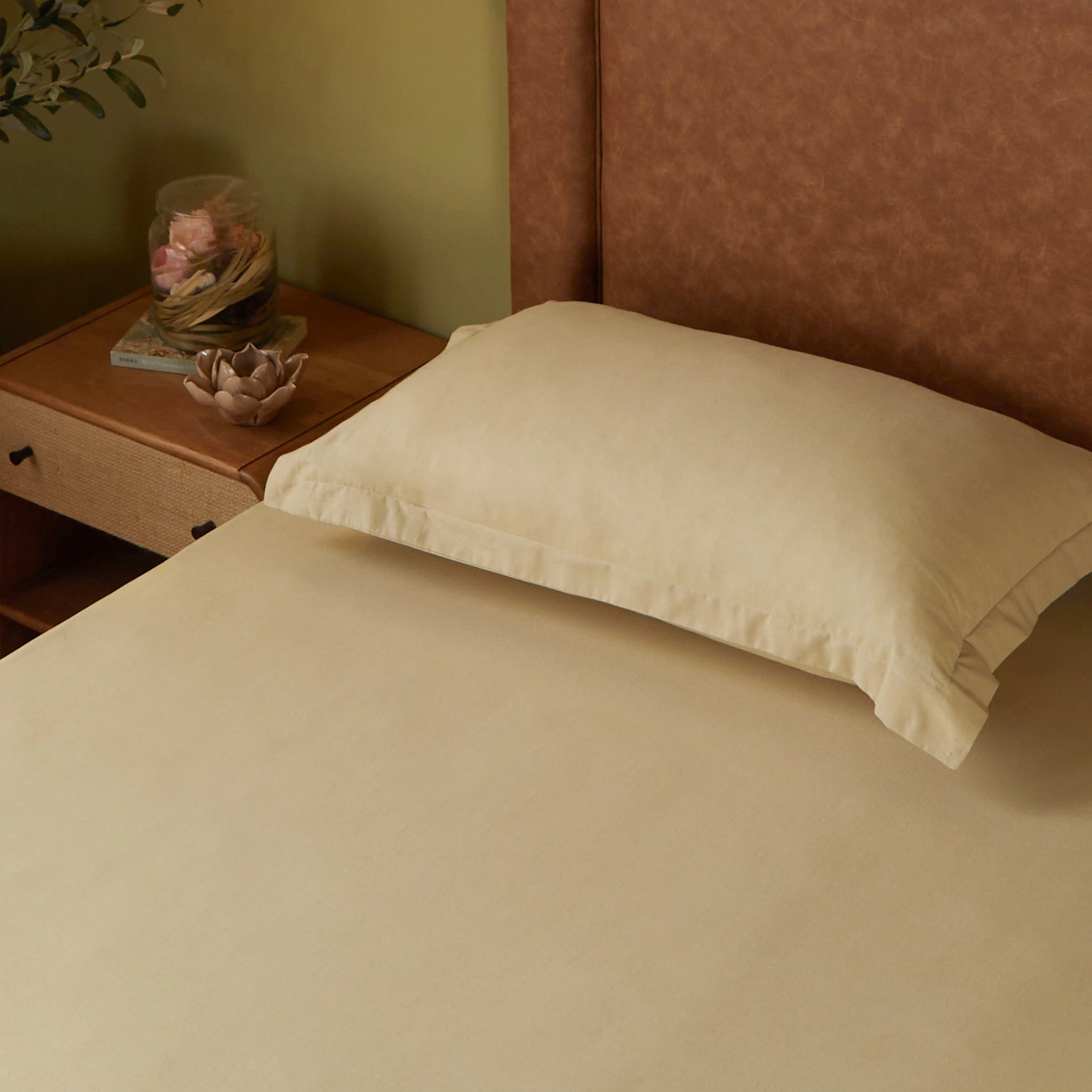 Paleto | Everyday Hues Solid Dyed Cotton Bedsheet Set-Beige Beige / Single