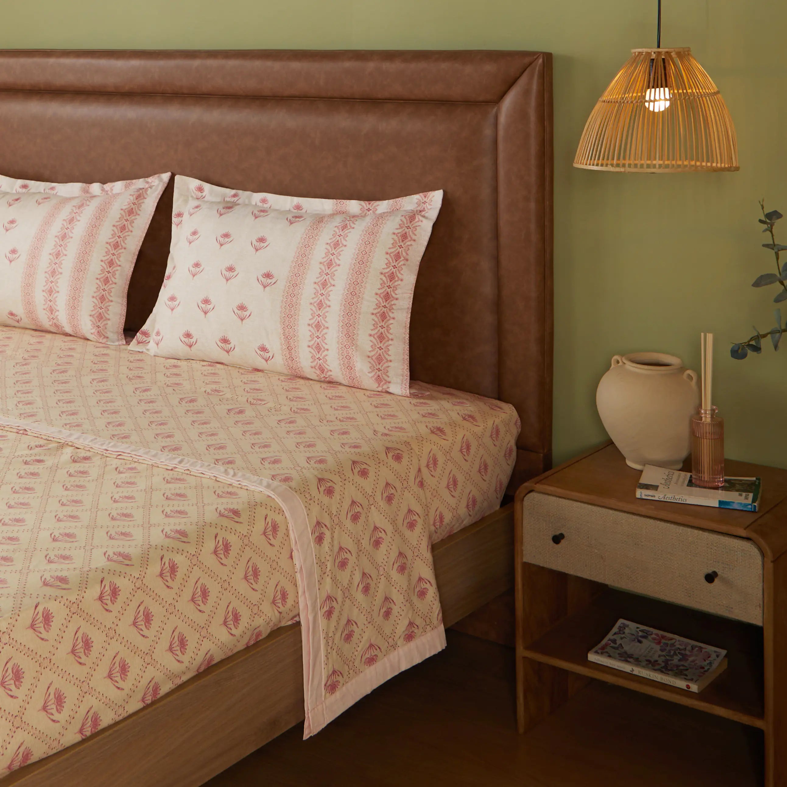 Chippa Lane | Contemporary Indian Print Design Coordinated Bedding Set | Set of Bedsheet & Dohars-Red Red / Double