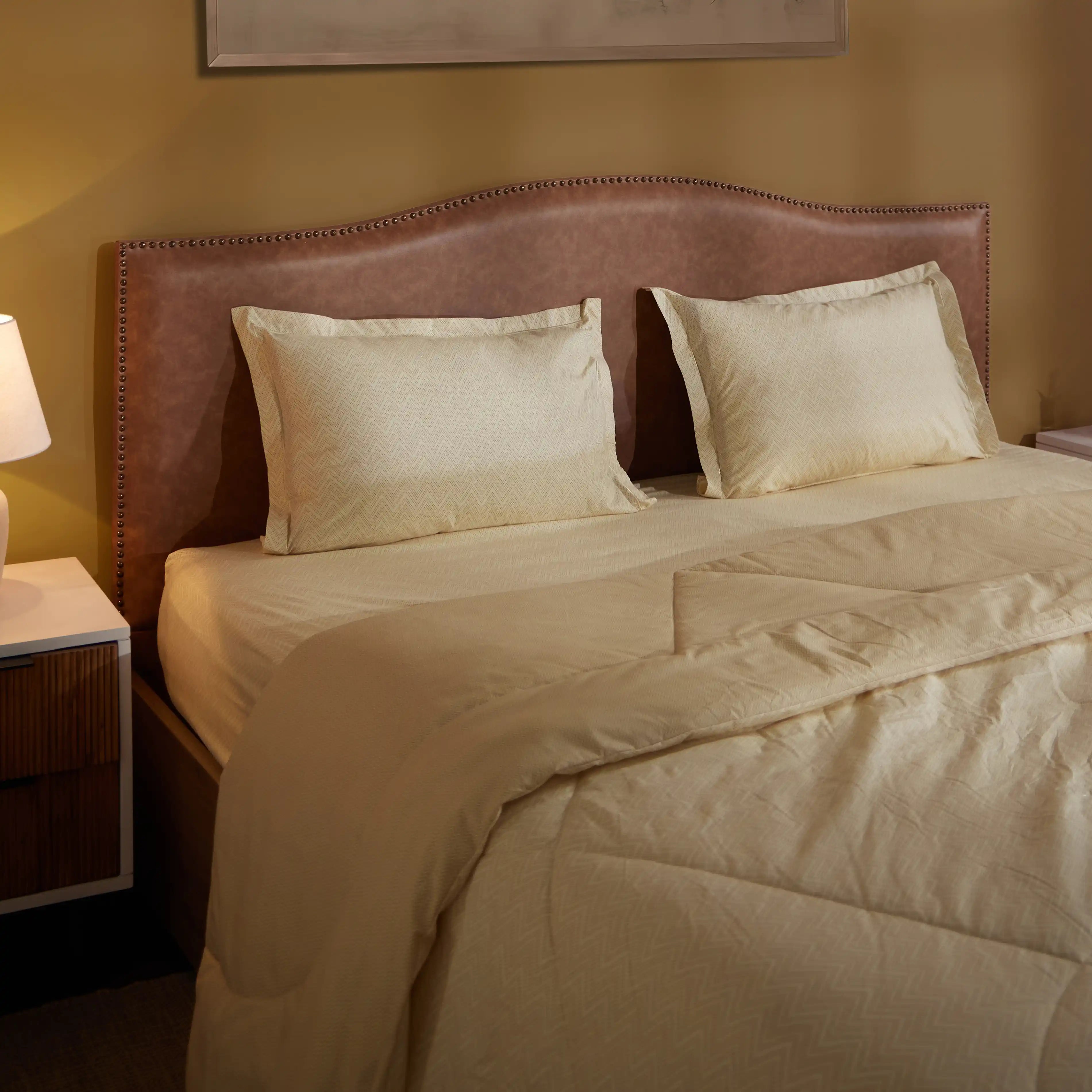 Threadscapes Printed Comforter-120gsm-Beige Beige / Double