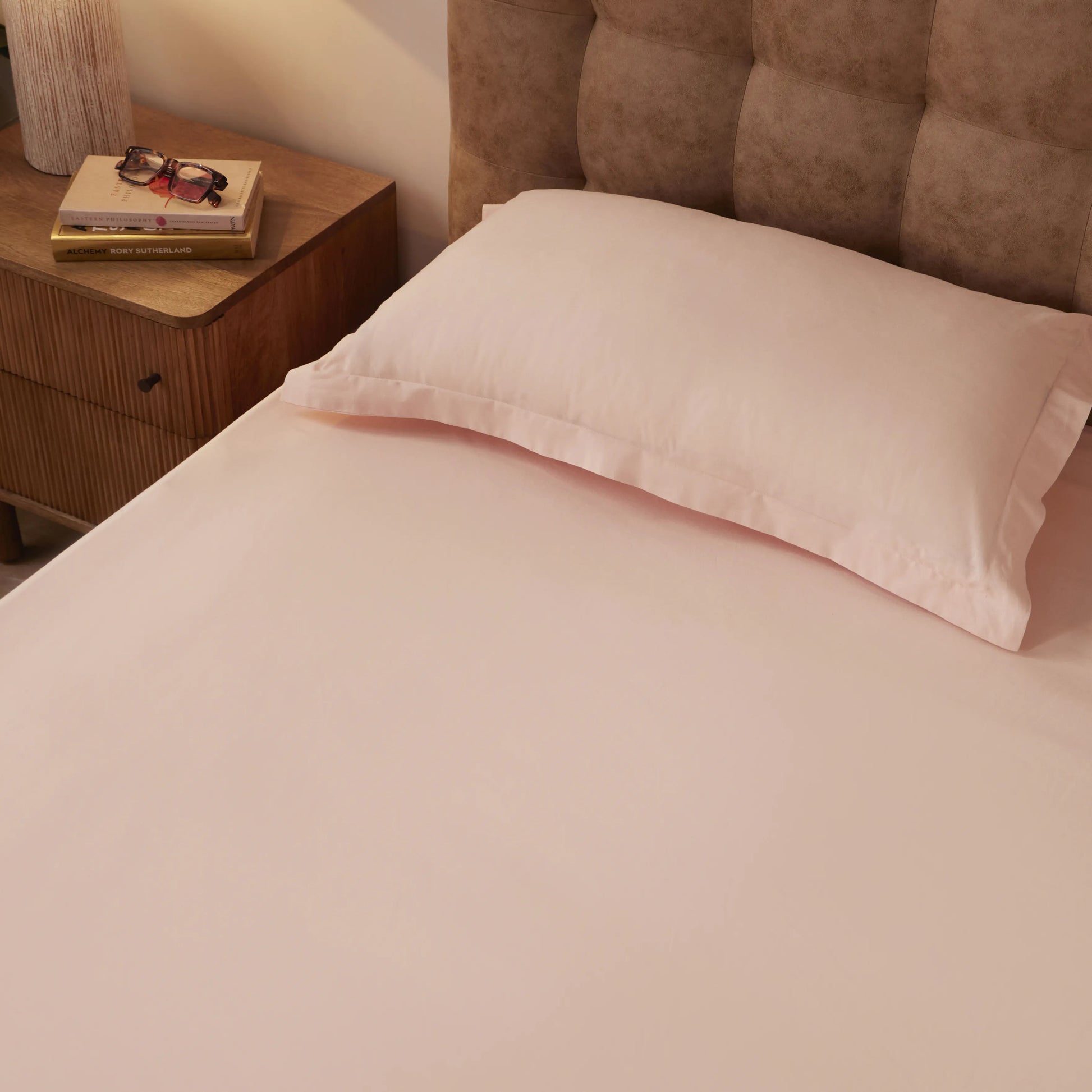 Paleto | Everyday Hues Solid Dyed Cotton Bedsheet Set-Veiled Rose Veiled Rose / Single