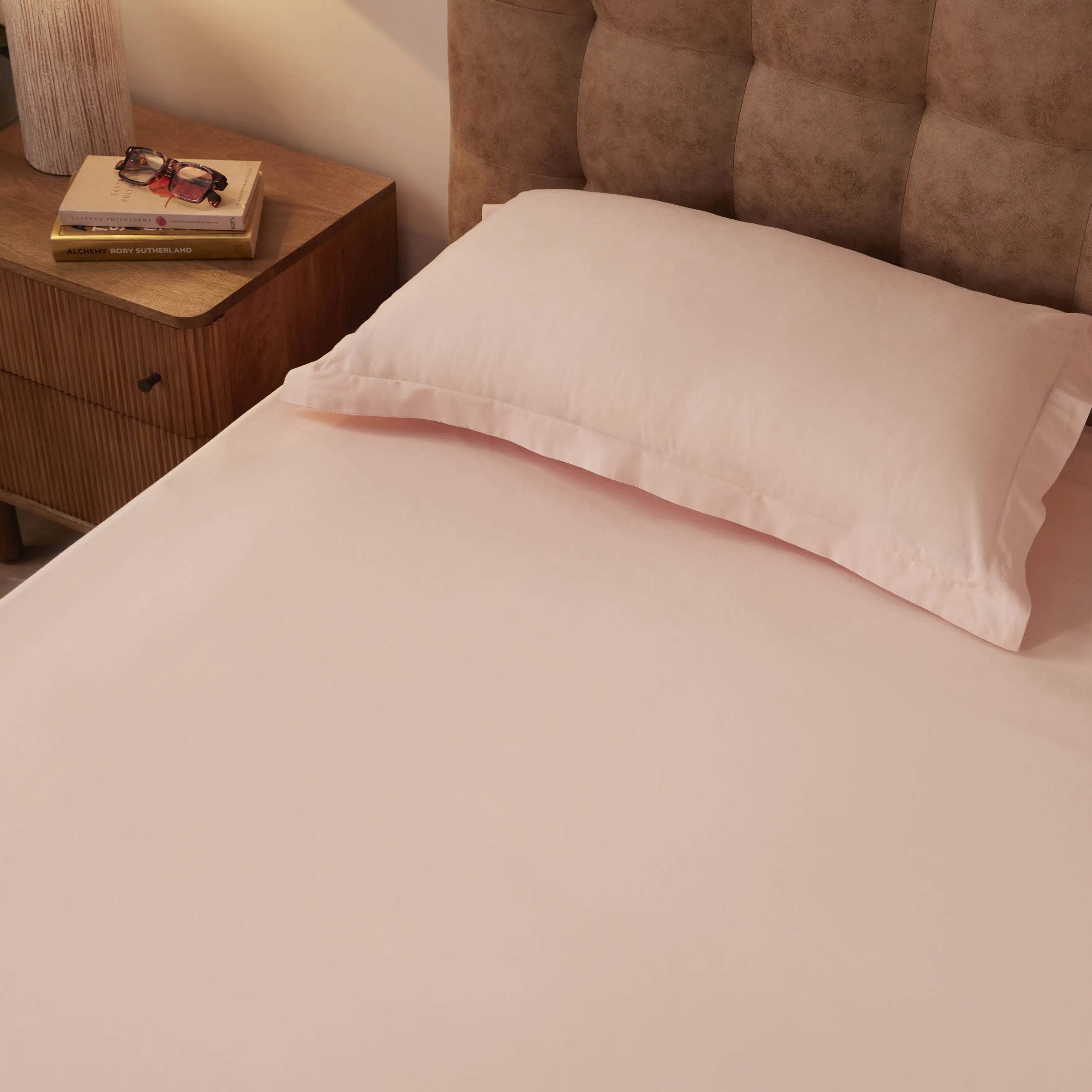 Paleto | Everyday Hues Solid Dyed Cotton Bedsheet Set-Veiled Rose Veiled Rose / Single