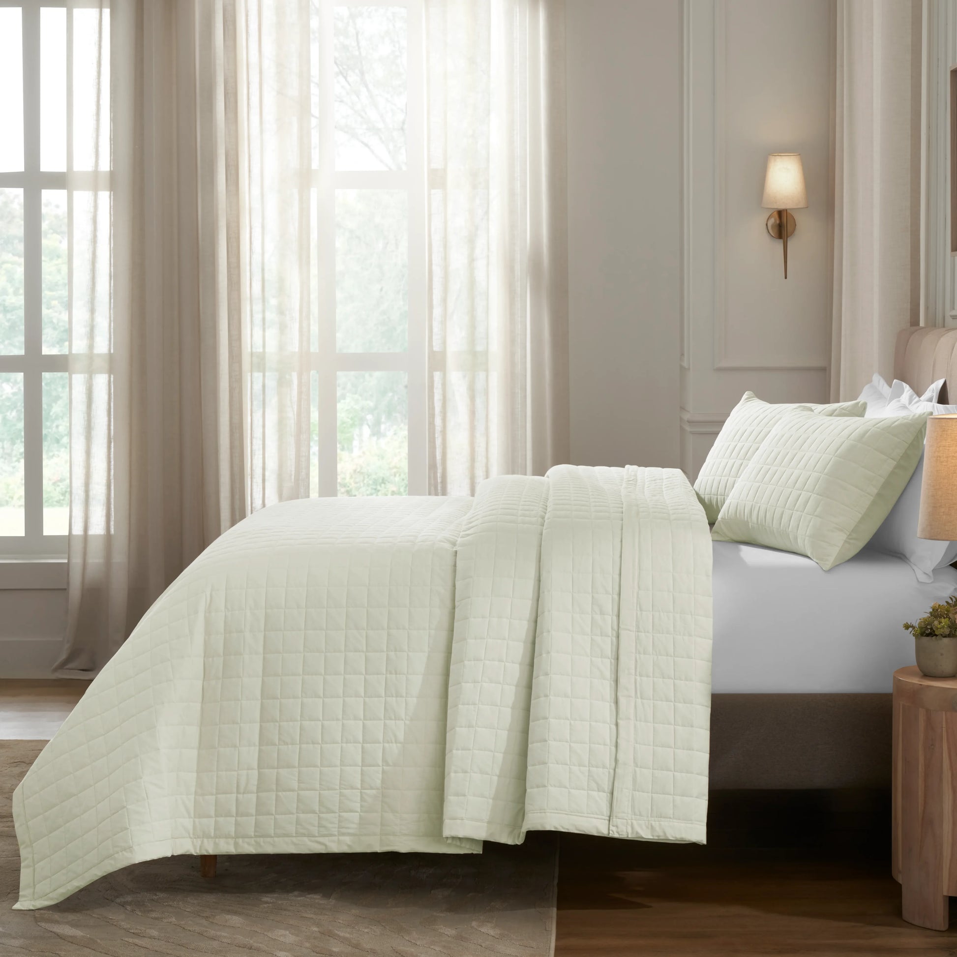 Nuvola | Luxurious Solid Dyed Box Quilted Cotton Bedcover Set Ivory