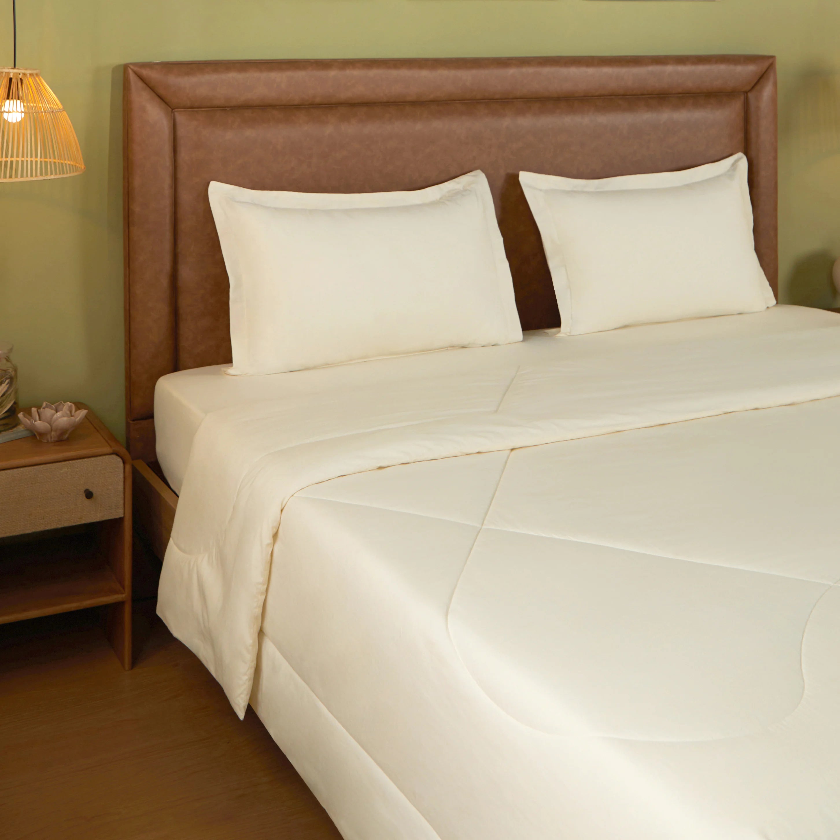 Paleto | Everyday Hues Cotton Solid Dyed 240GSM Comforter for Extra Warmth-Ivory Ivory / Double