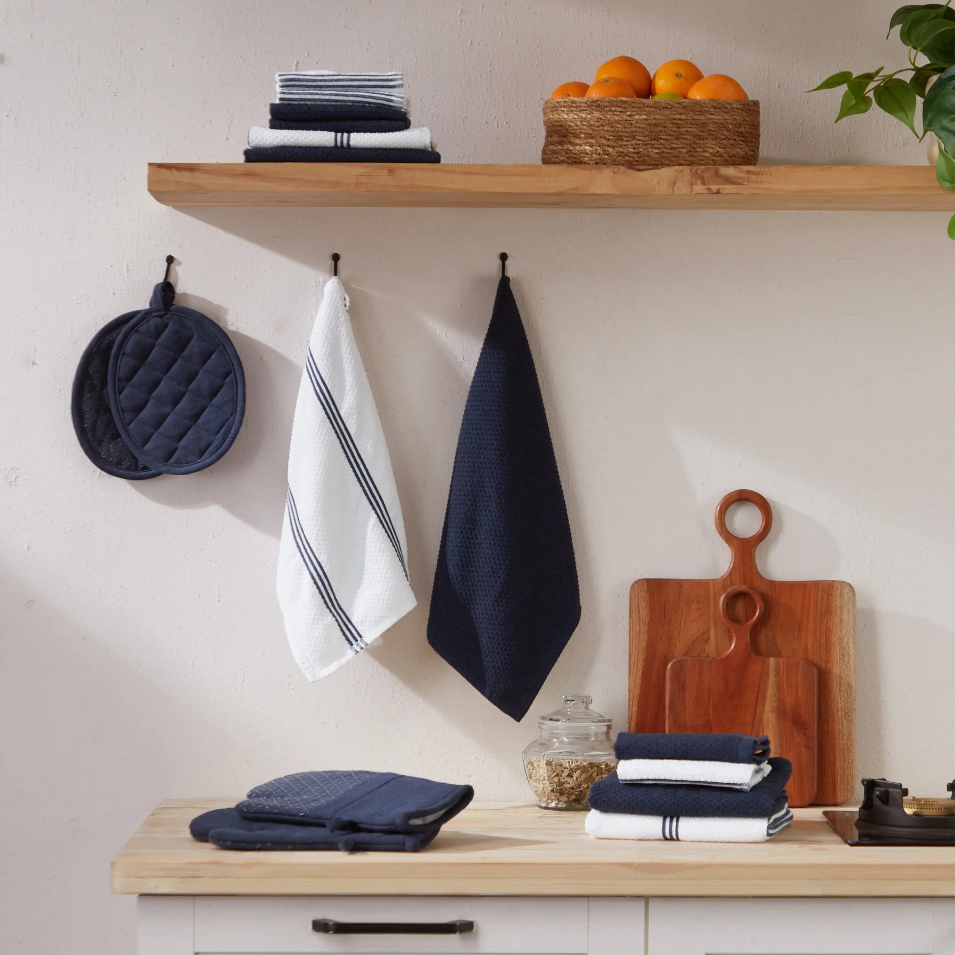 Kaleida 16-Piece Kitchen Linen Set Blue Barns