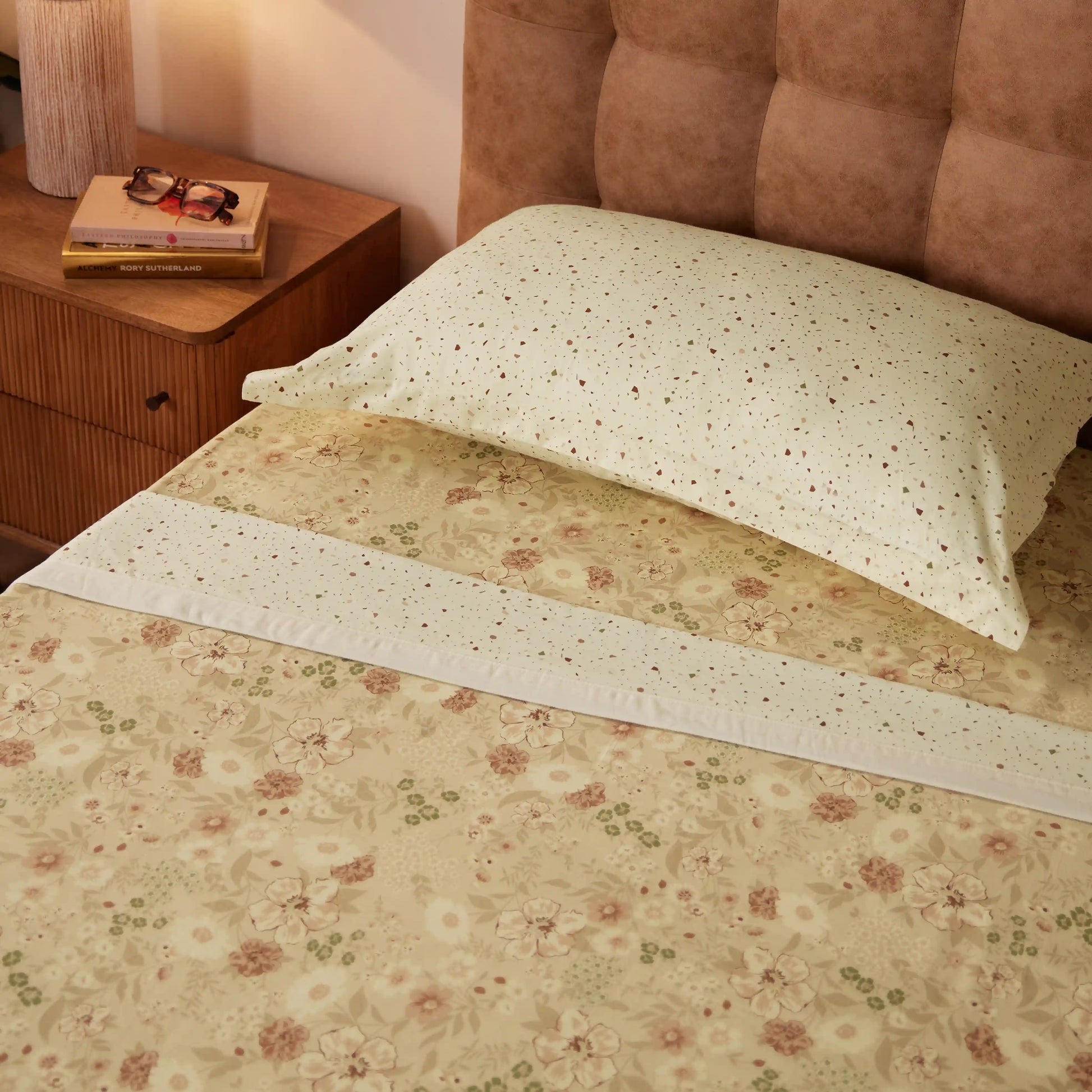 Mishella Printed Beige Dohar Beige / Single