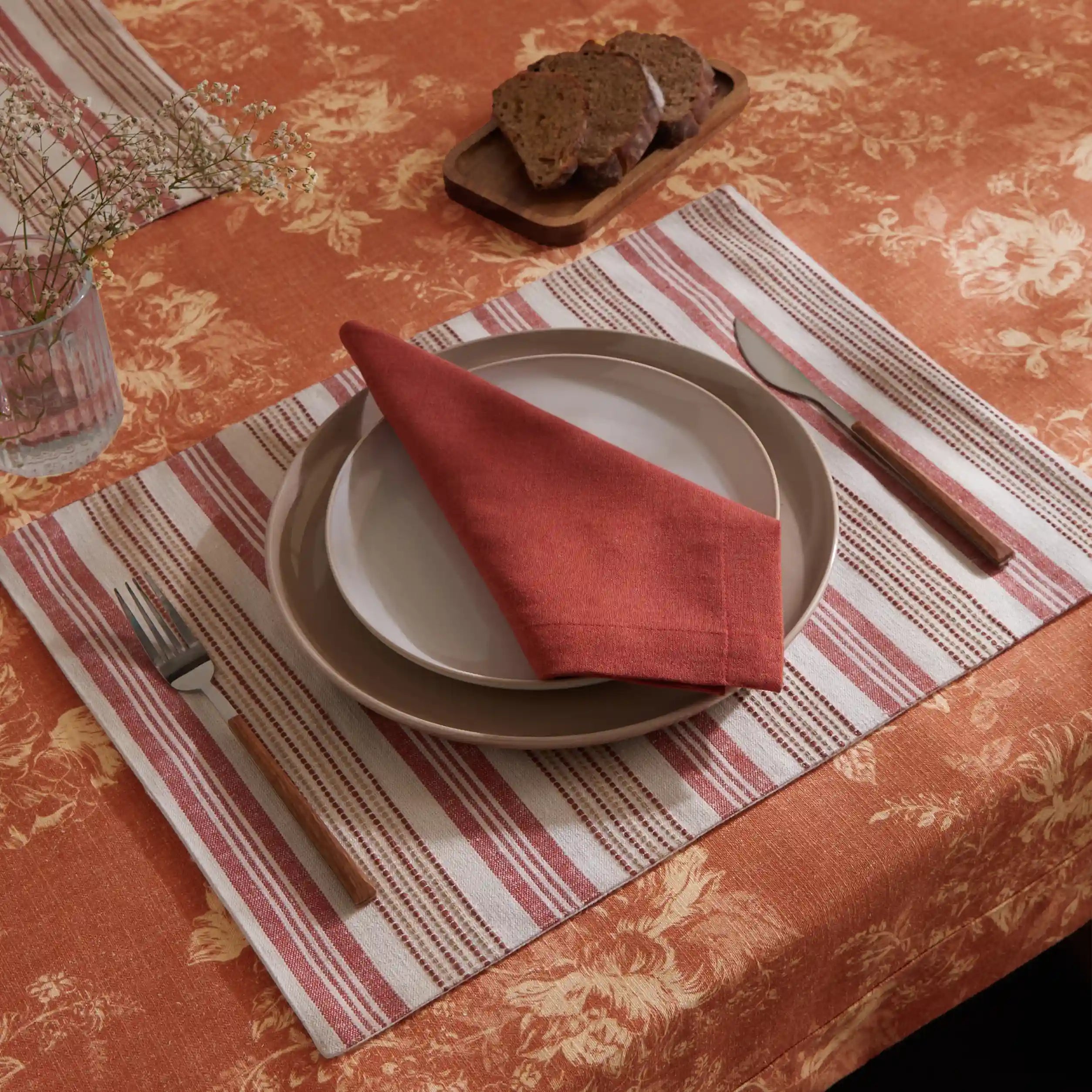 Kaleida Cotton-Polyester Blend Table Cloth Red Reveries-Floral / Table Cloth (150cm x 150cm)