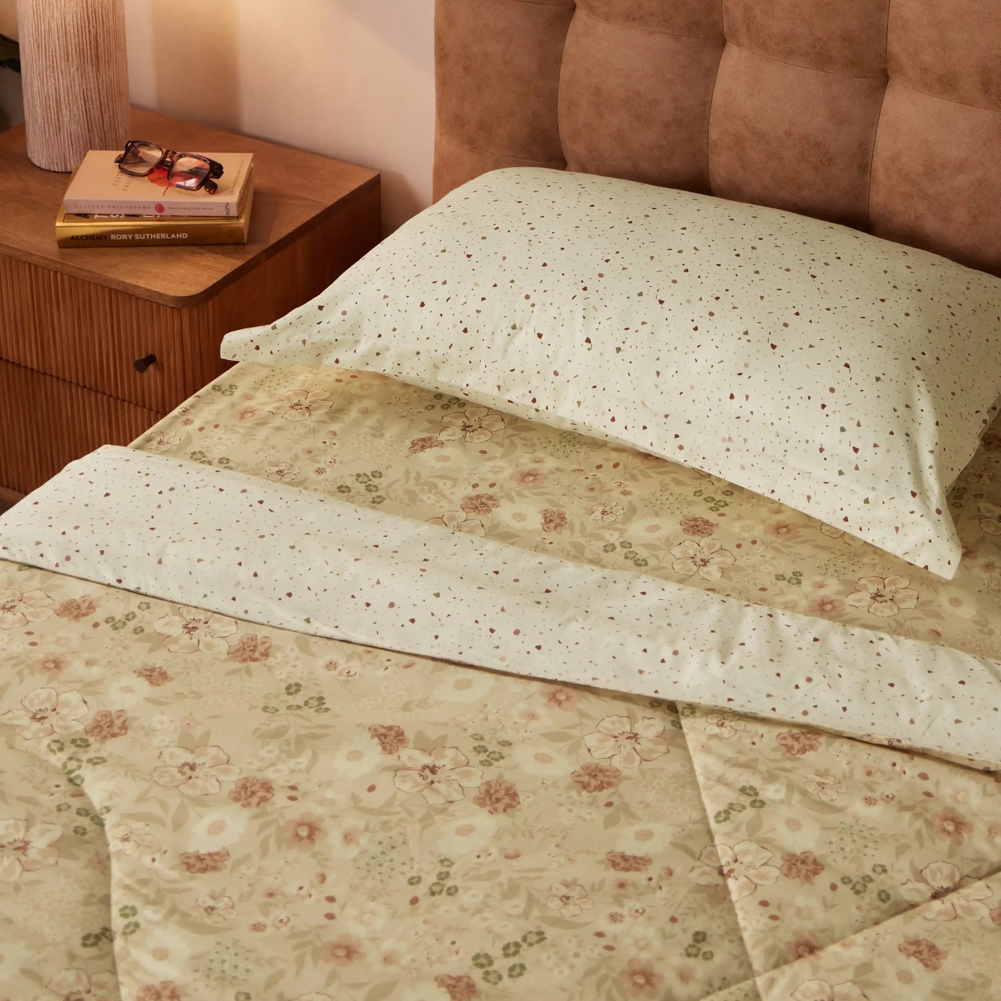Mishella Printed Beige Comforter-120gsm Beige / Single