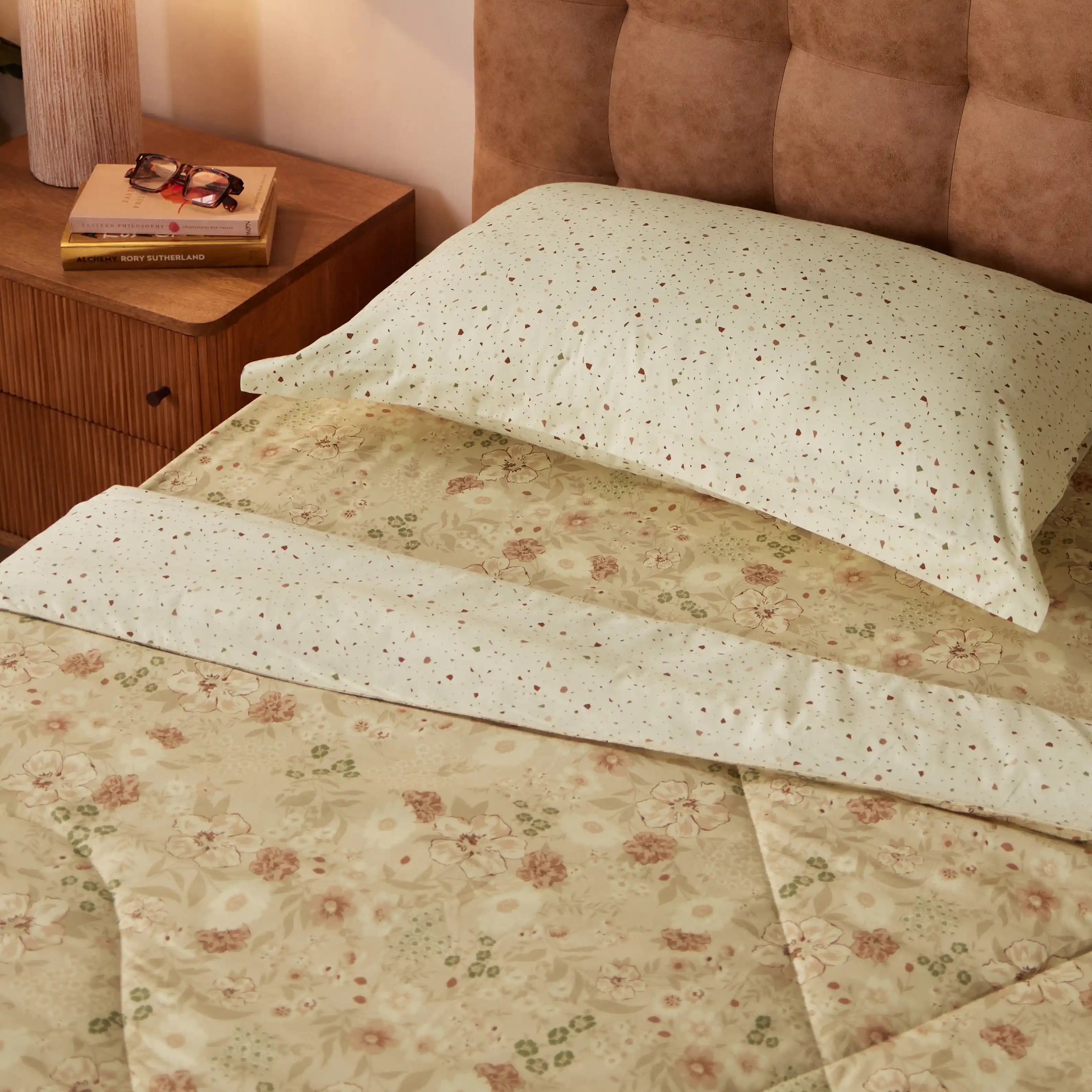 Mishella Printed Beige Comforter-120gsm Beige / Single