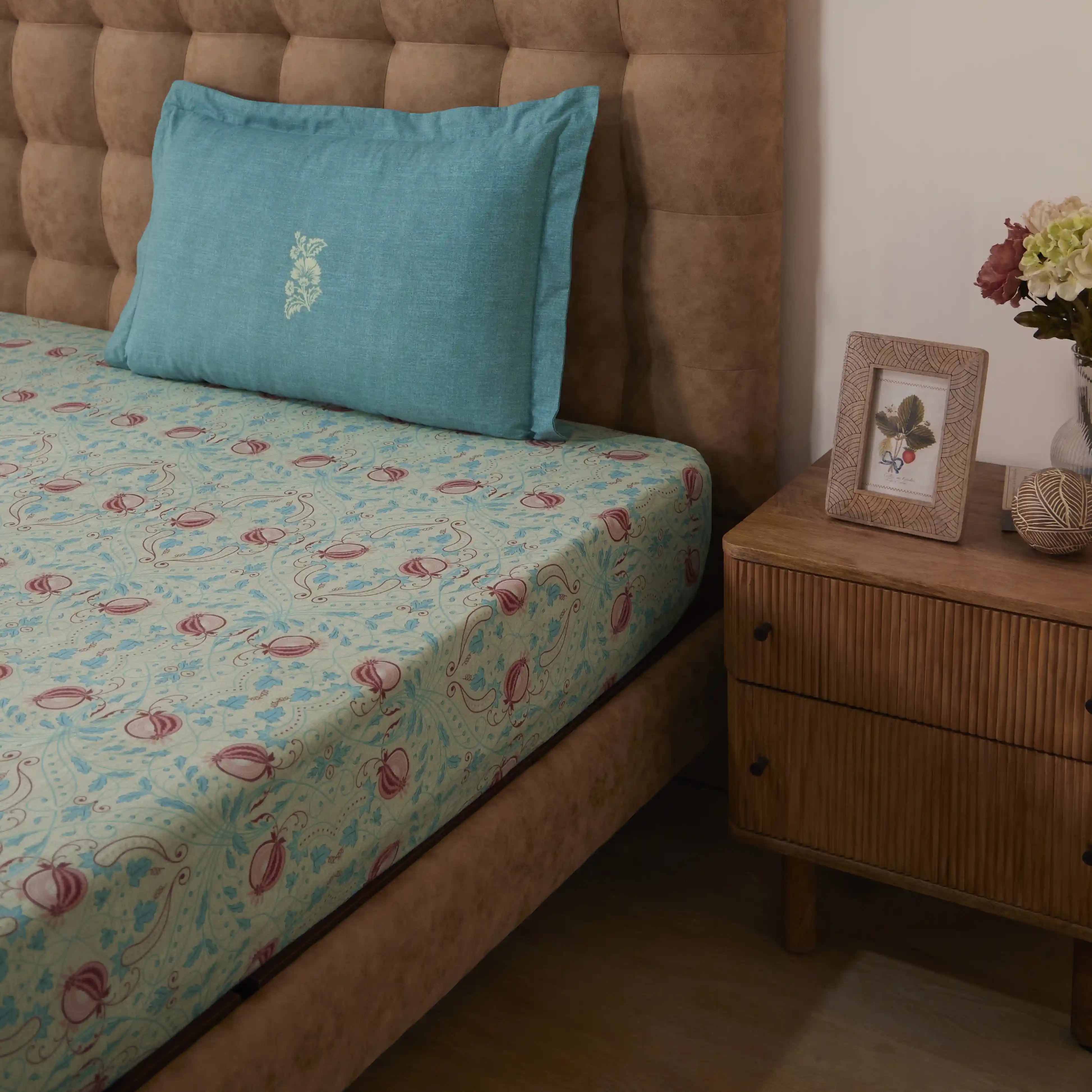 Chippa Lane | Contemporary Indian Print Design Cotton Bedsheet Set-Light Blue Light Blue / Single