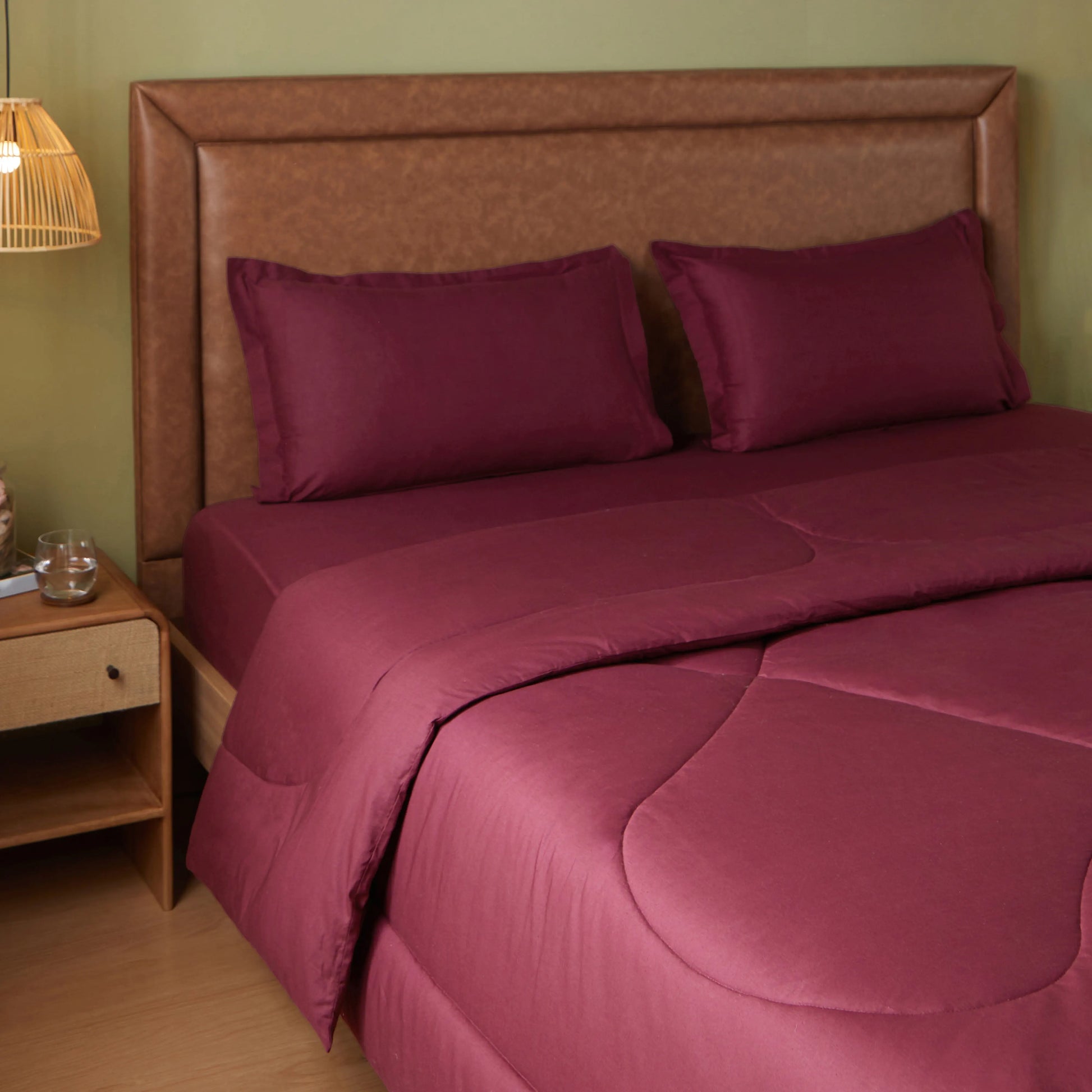 Paleto | Everyday Hues Cotton Solid Dyed 120GSM Comforter-Windsor Wine Windsor Wine / Double